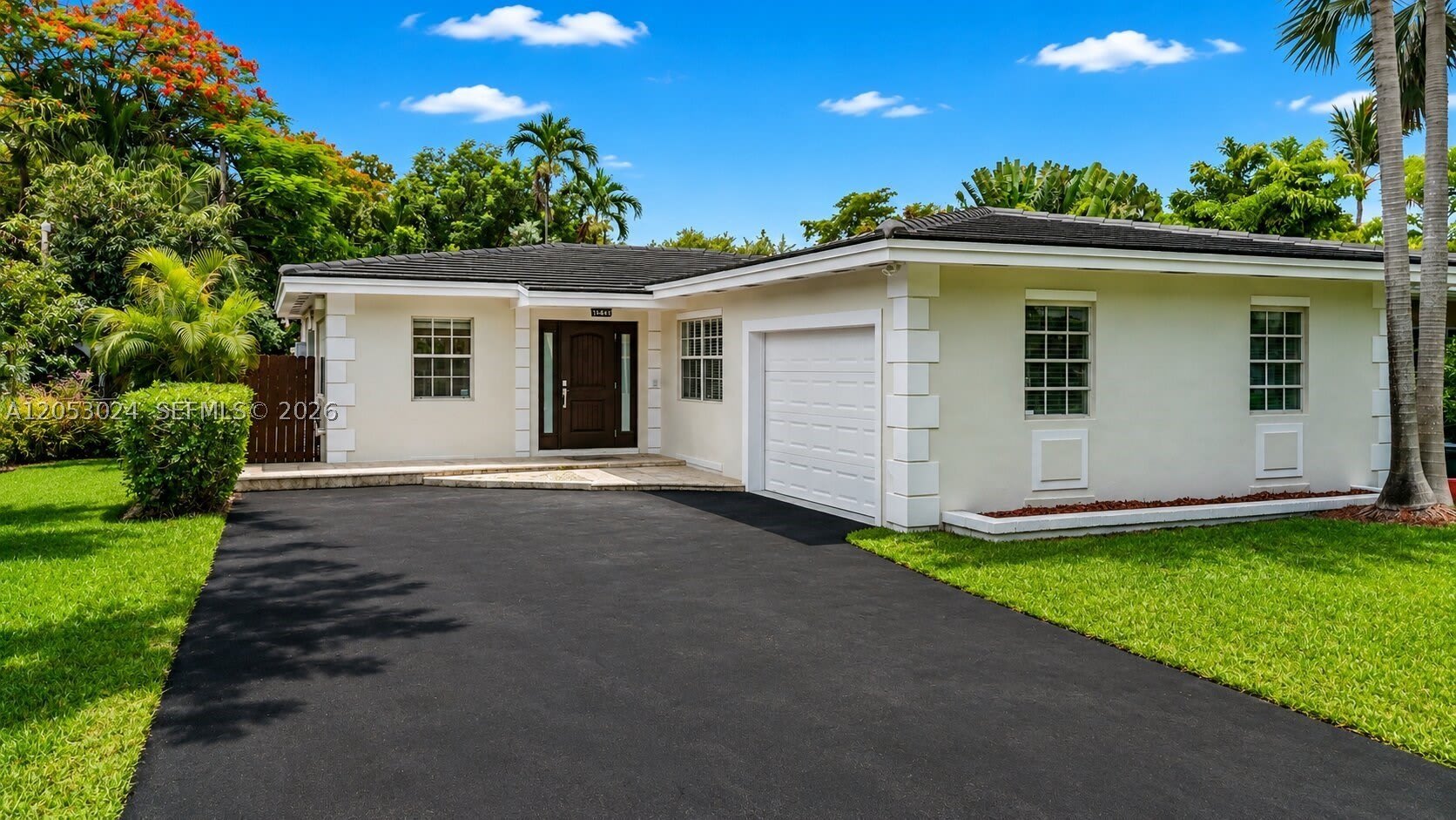 516 Gerona Ave – photo 2
