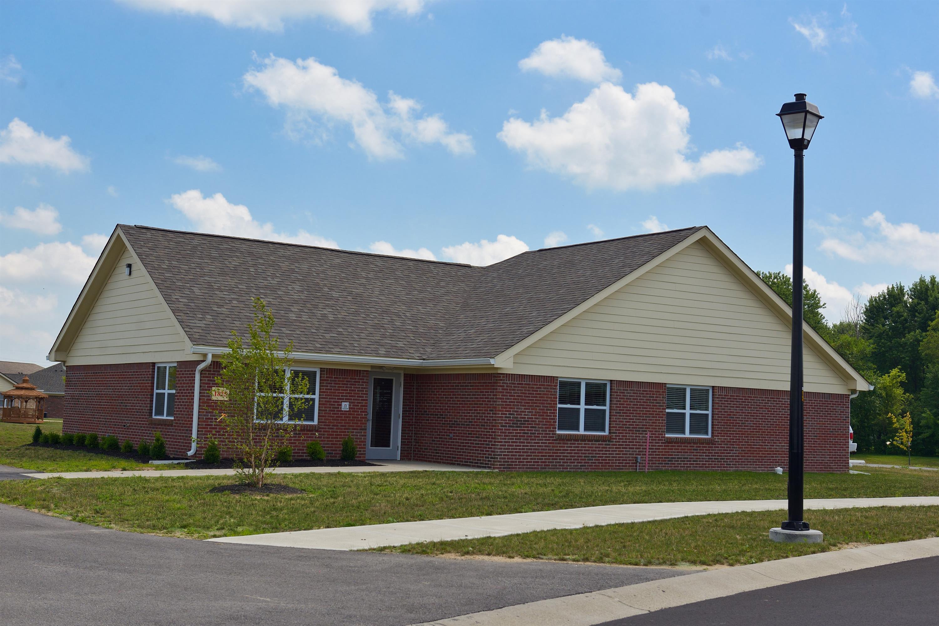 1683 Shelton Drive – photo 3