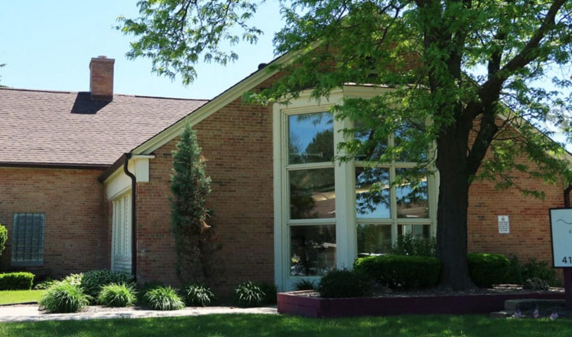 River Place Apartments – photo 2