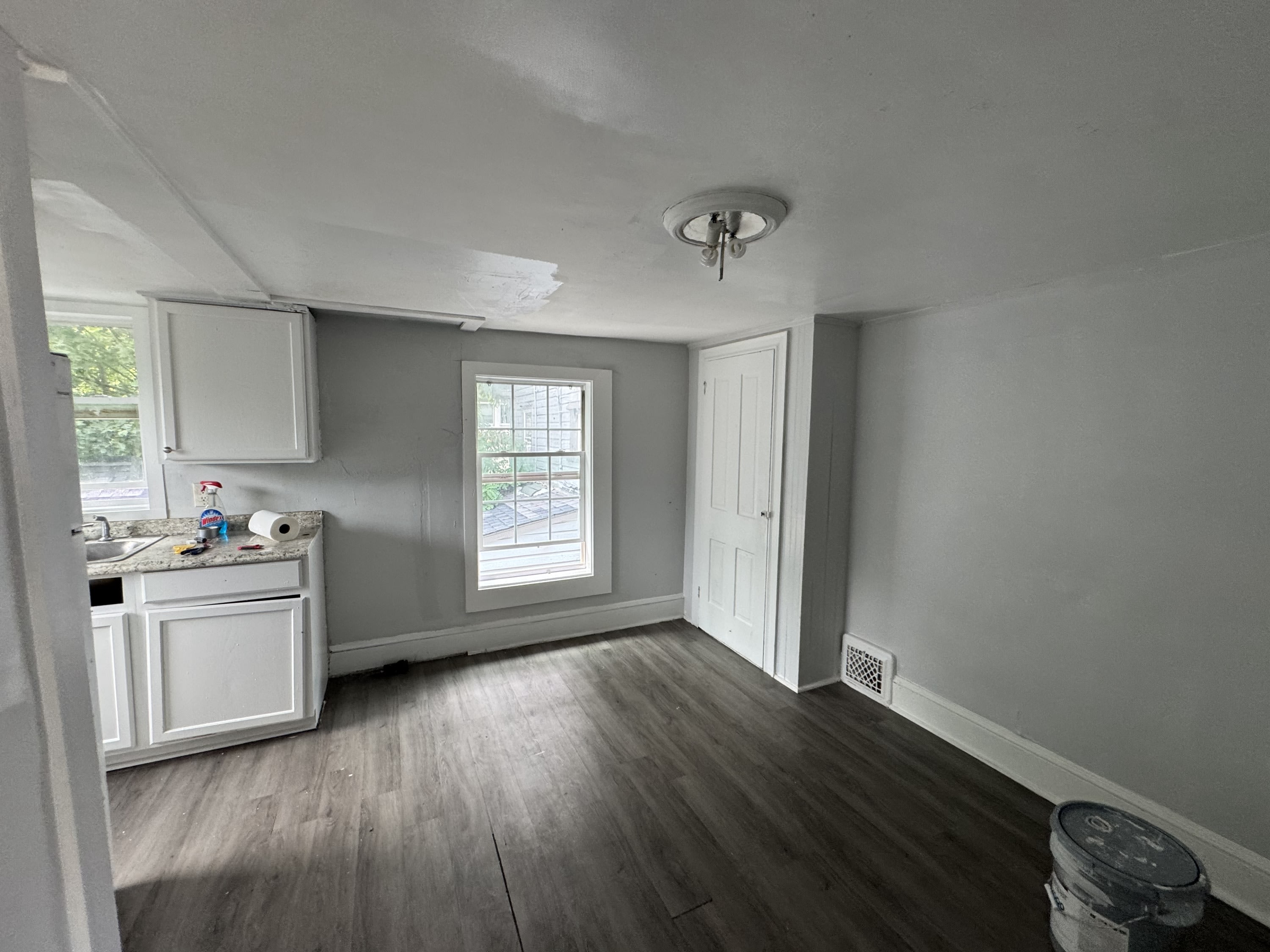 509 West Stephen Street – photo 5