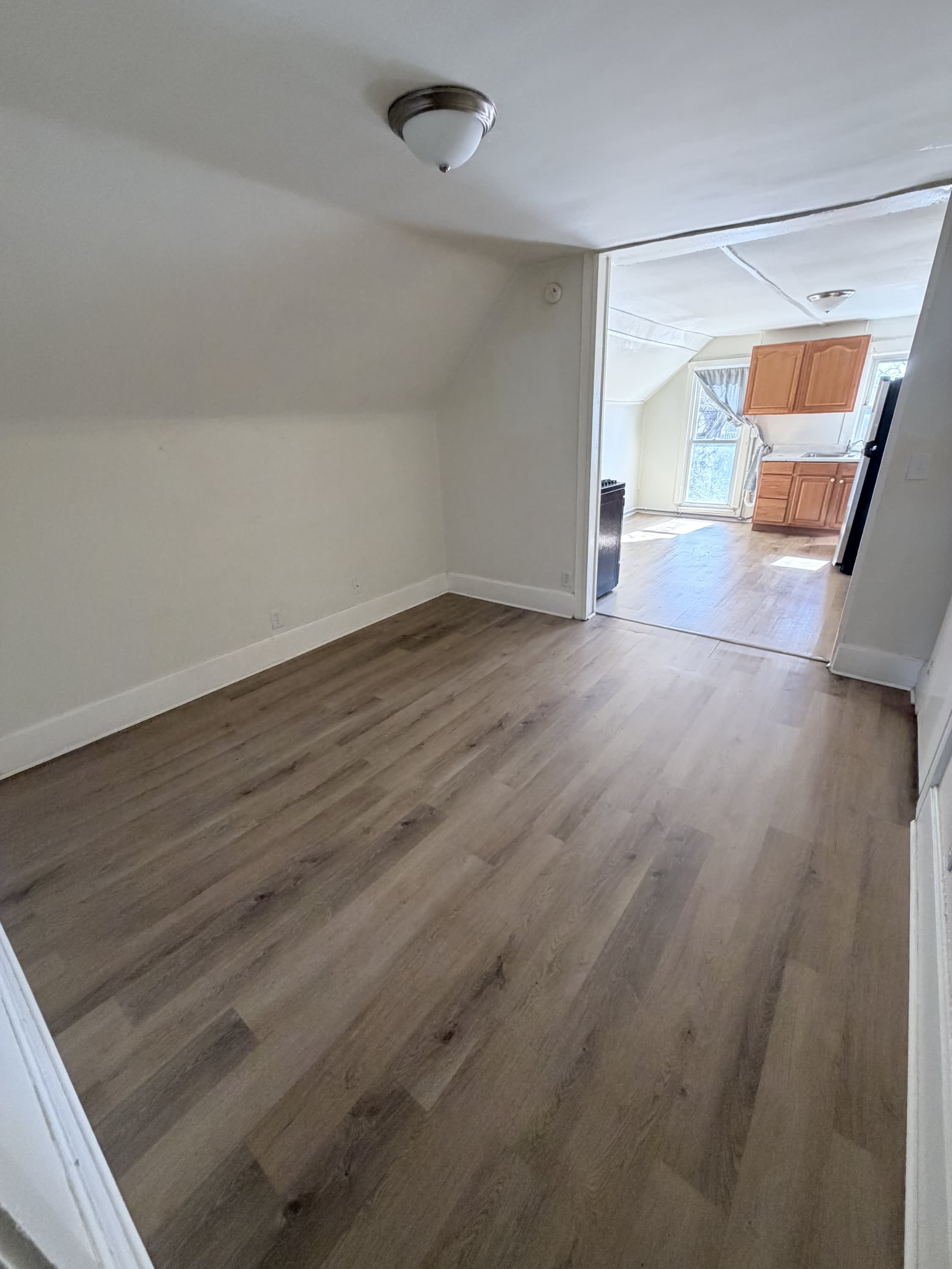 2210 West Iowa Street – photo 4