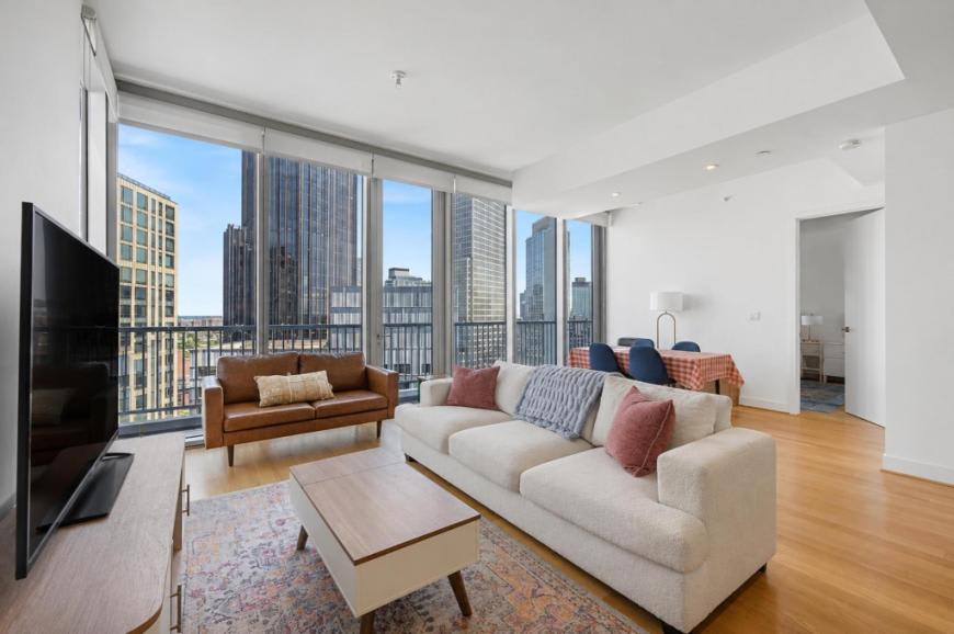 430 Albee Square – photo 4