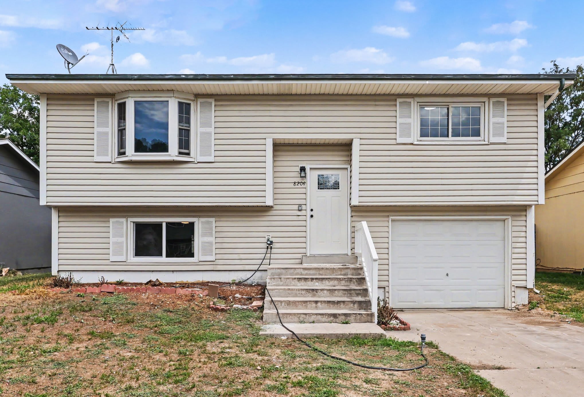 8204 Hallett Court – photo 2