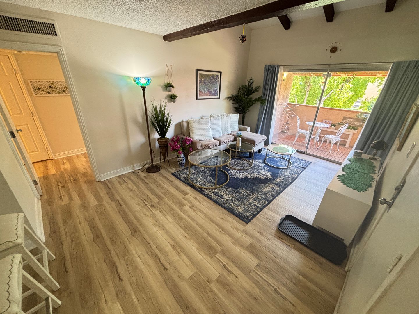 Fully Furnished 1Bed/1Bath Condo in Central Las Vegas Near UNLV – photo 3