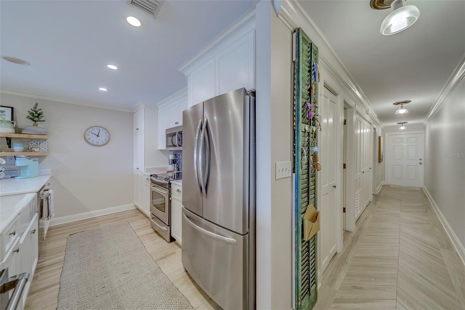 2250 Gulf Blvd Apt B2 – photo 4