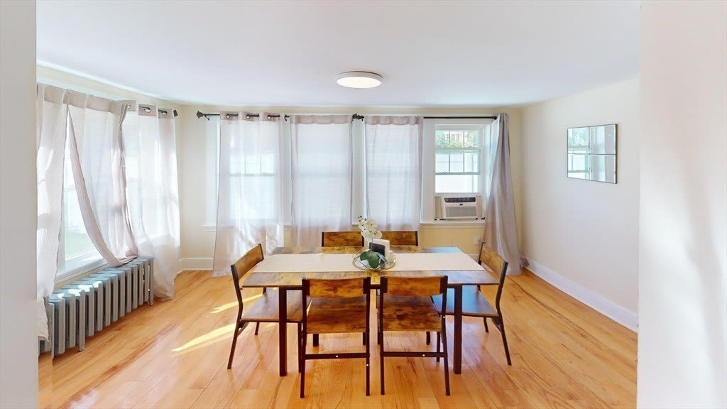 266 Webster St – photo 4