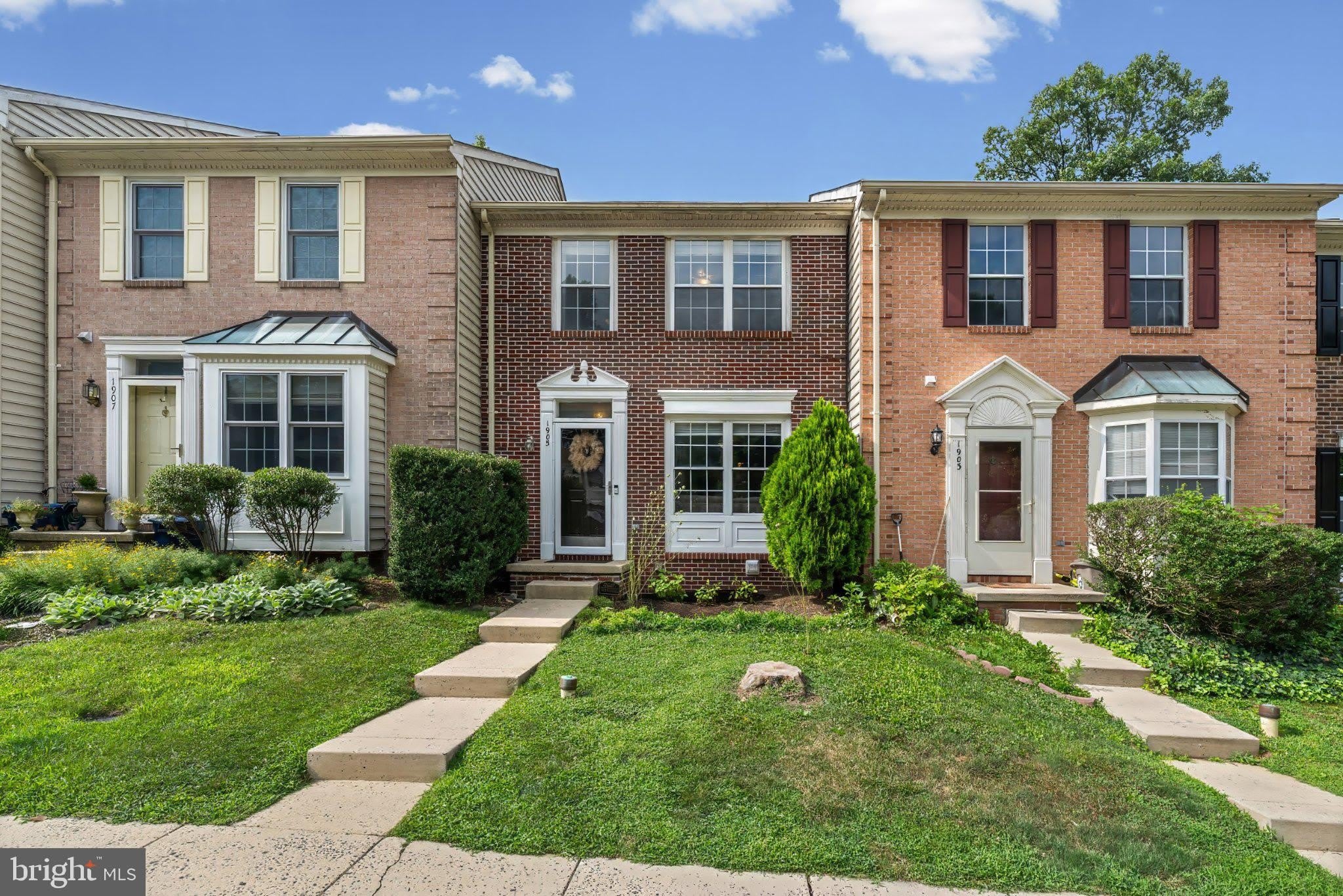 1905 MILLINGTON Square – photo 1