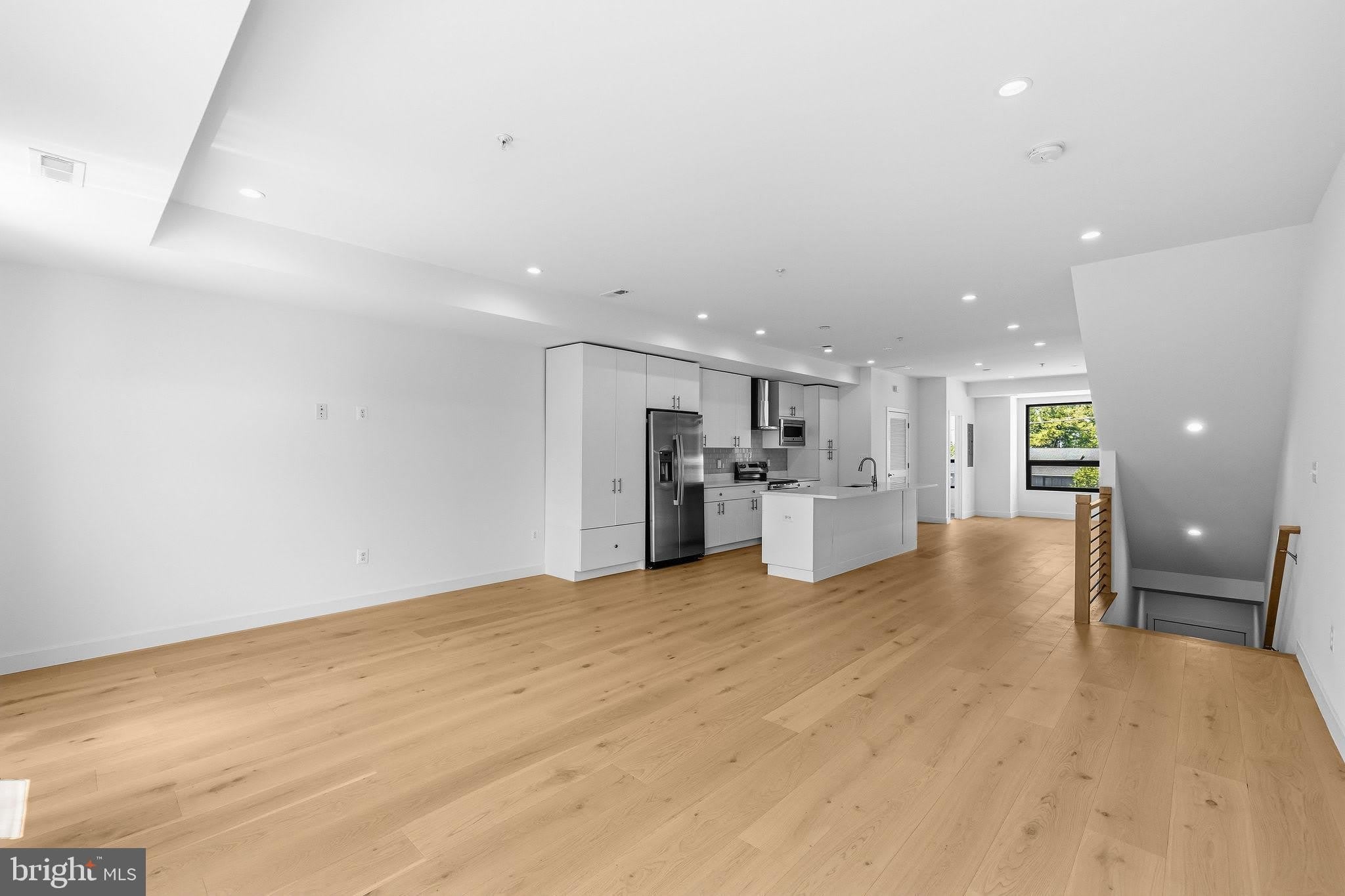 2530 B ELVANS Road SE – photo 4