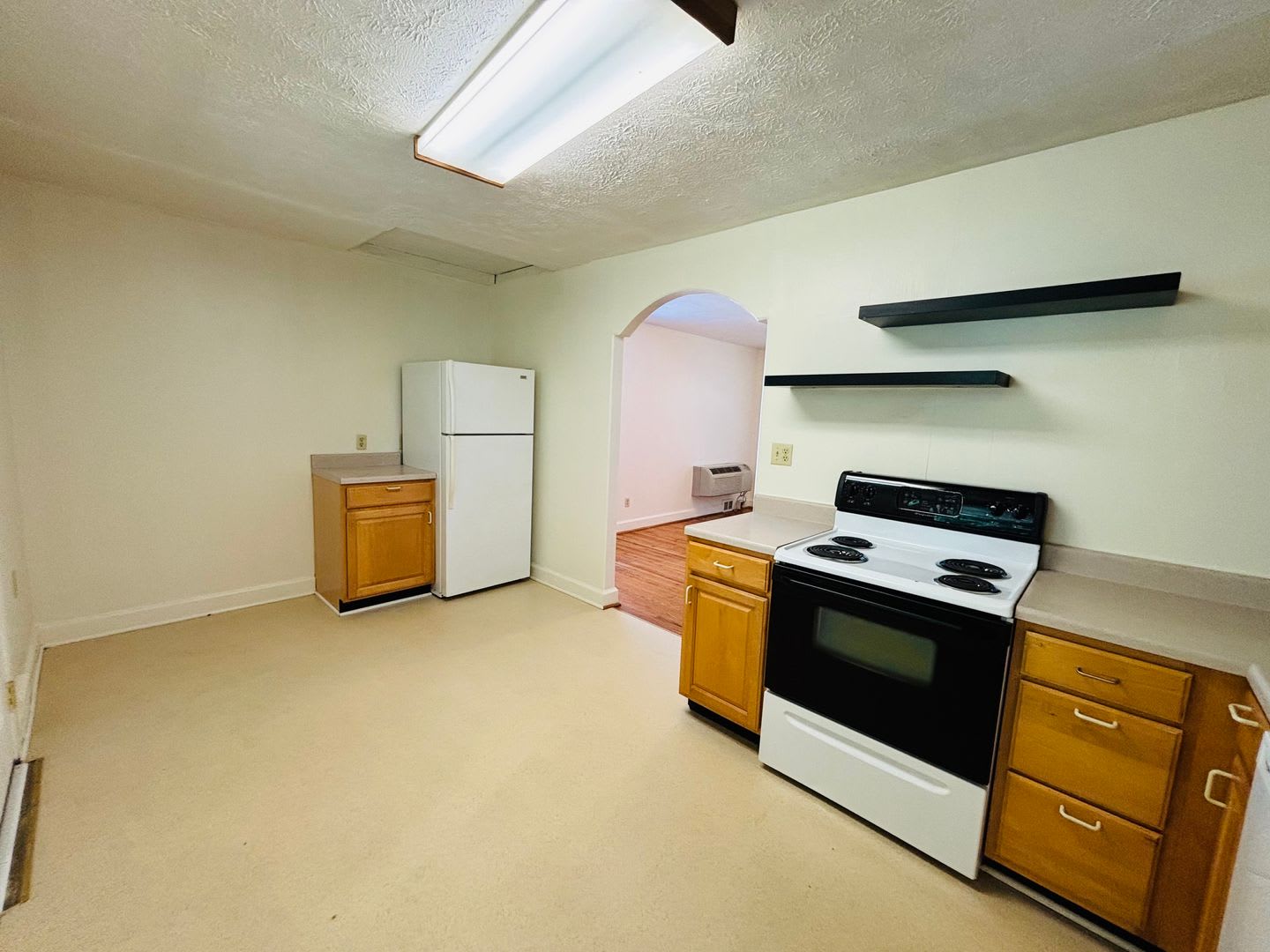 1 Bedroom 1 Bath Duplex – photo 5