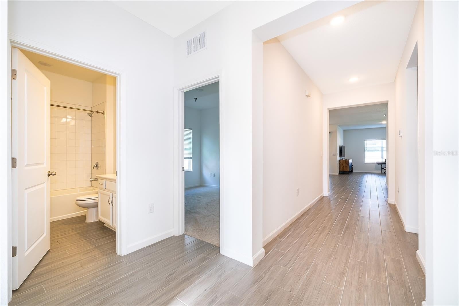 2366 WHITE CEDAR Way – photo 4