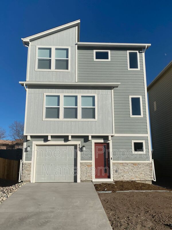 889 Grissom Drive – photo 2