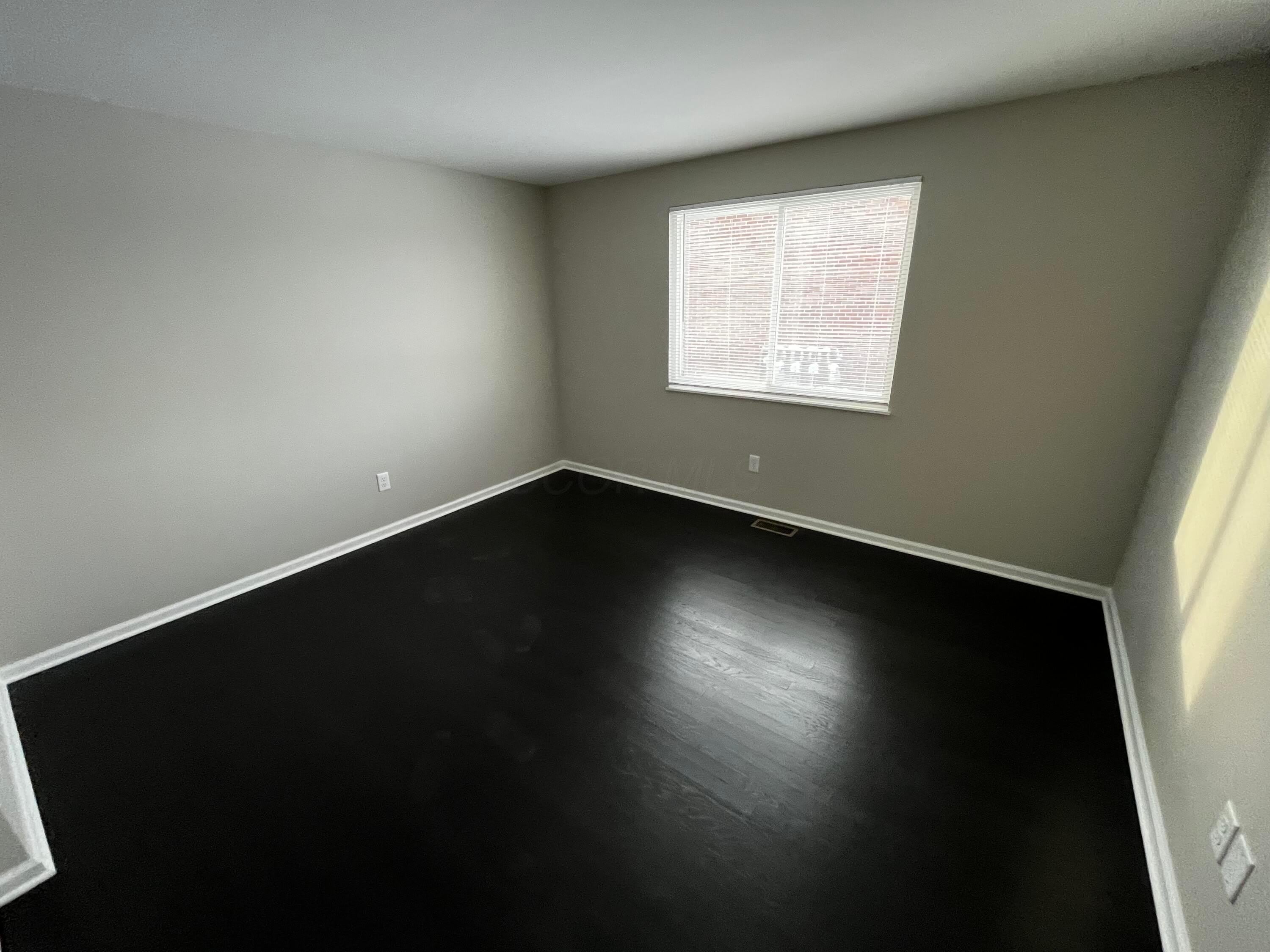 4669 Hilton Avenue – photo 4