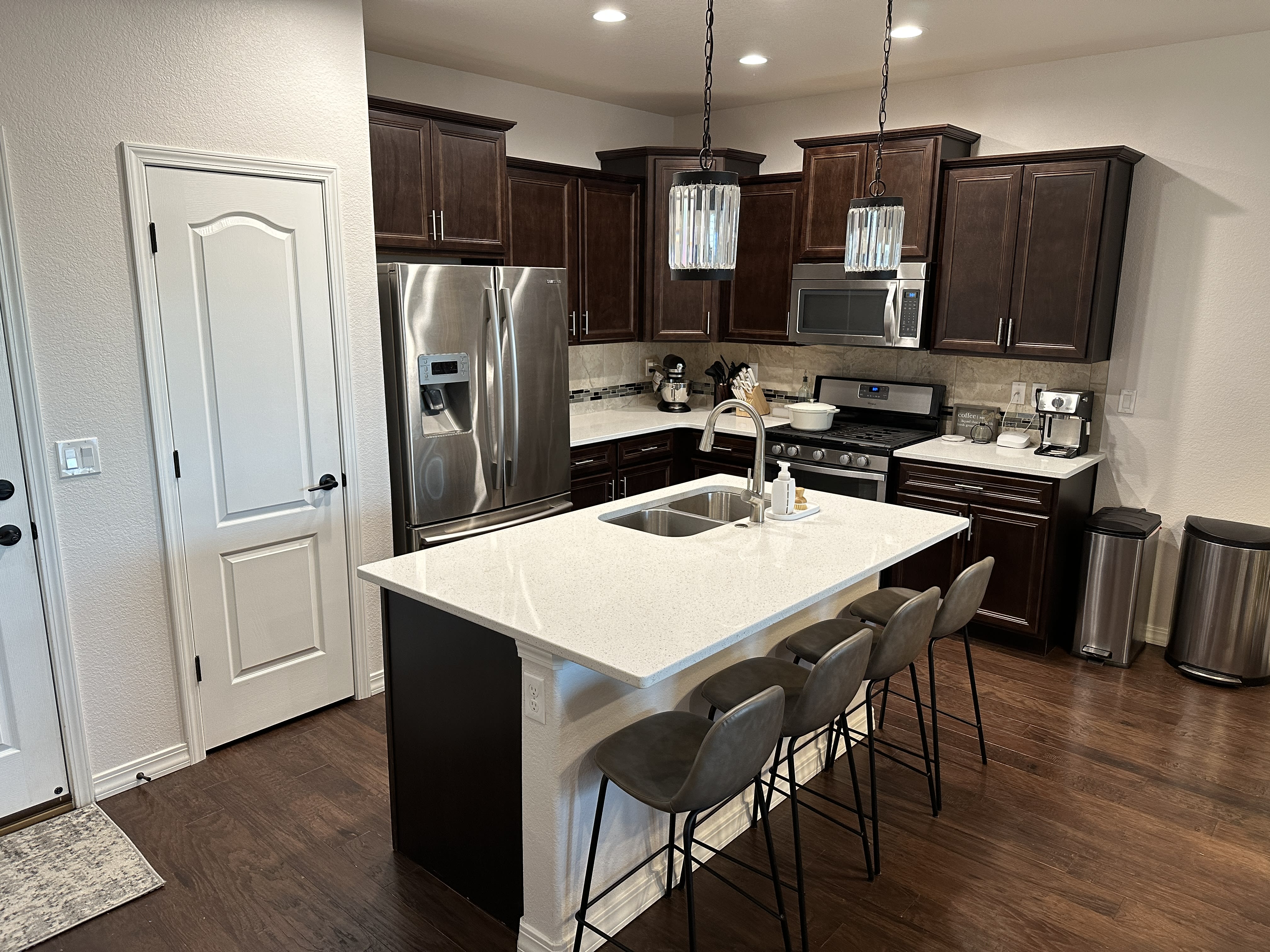 1743 Portland Gold Drive – photo 2
