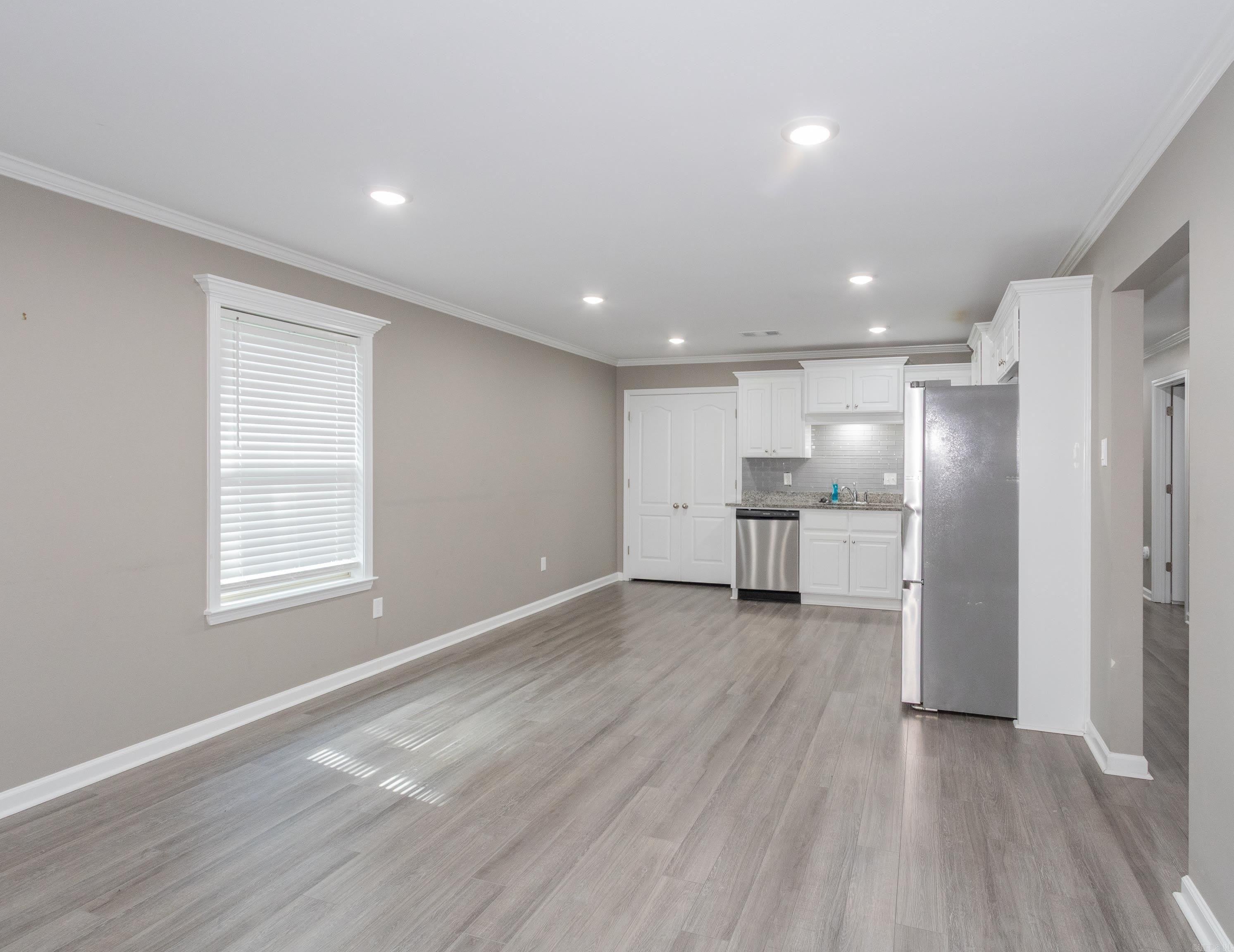 812 W 23rd Street – photo 5