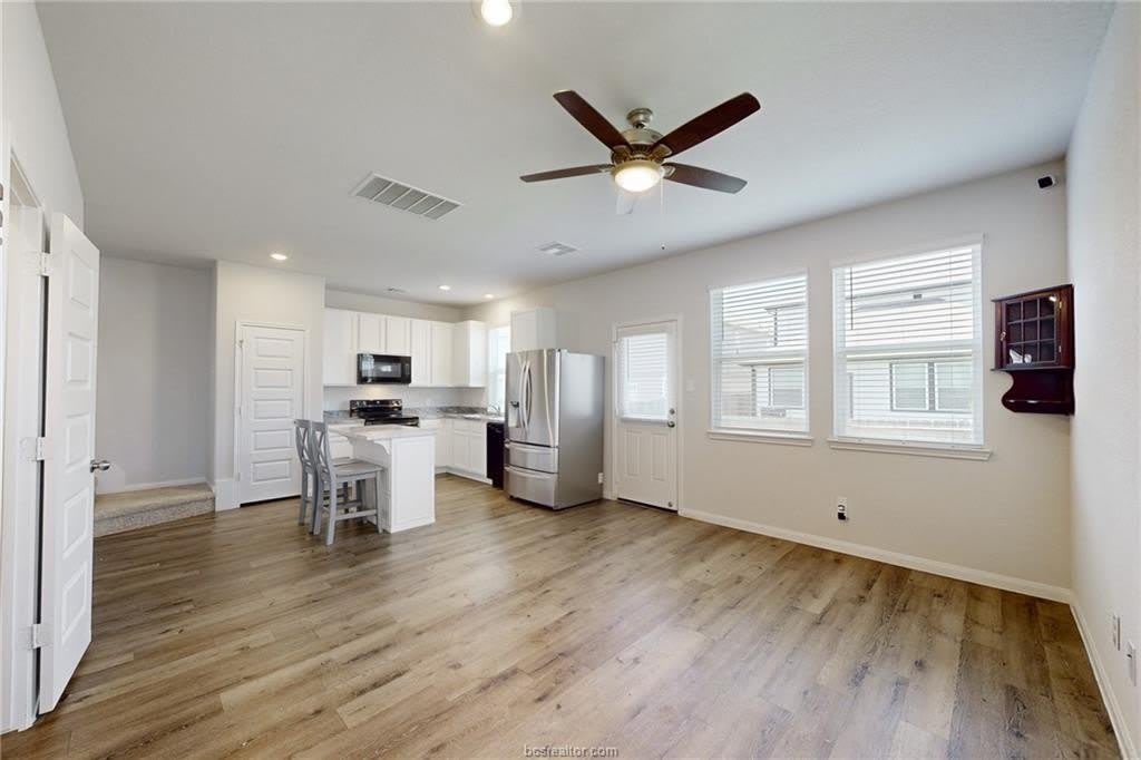 1415 Desire Lane – photo 3