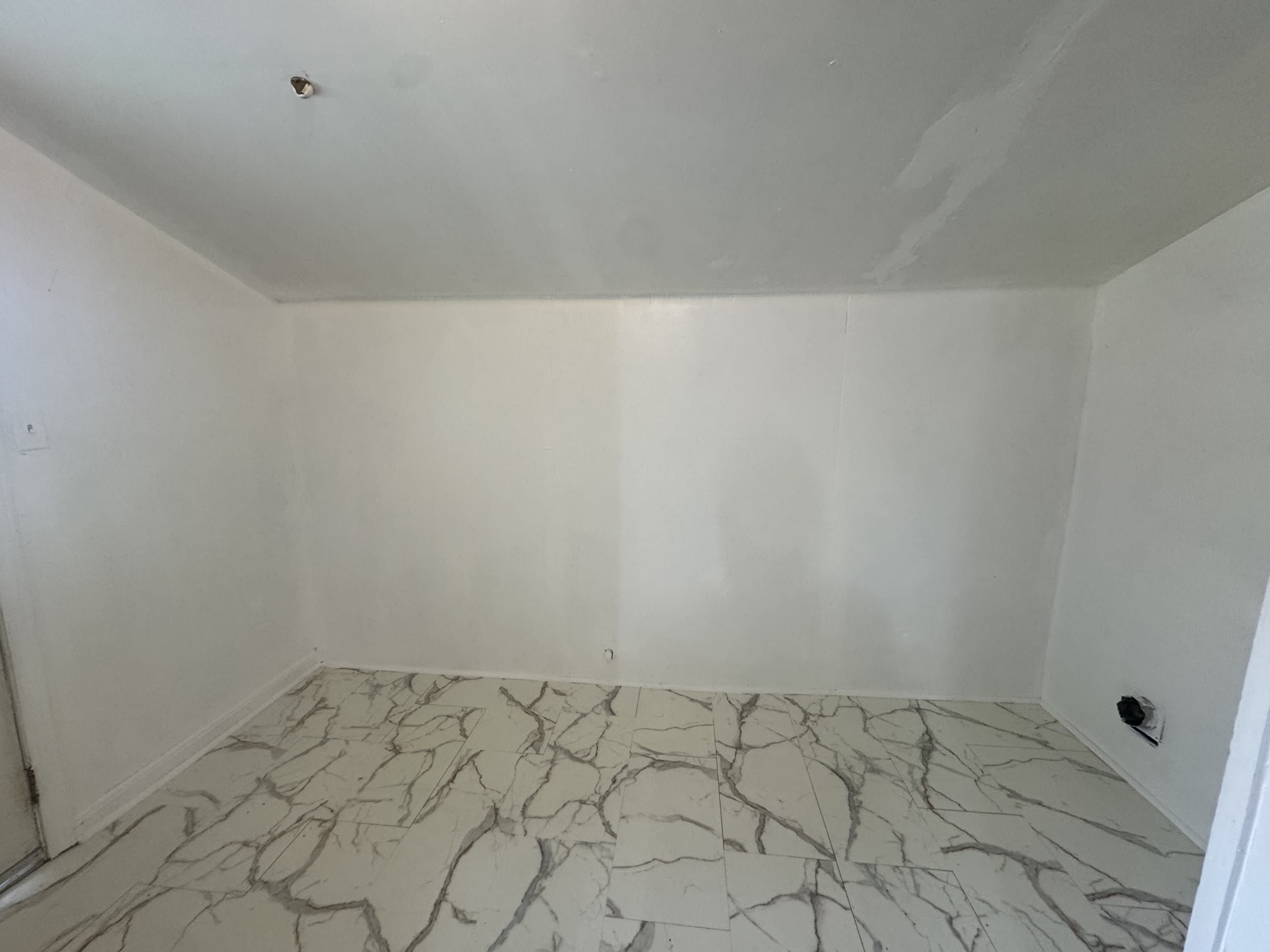 2715 w 48th st – photo 2