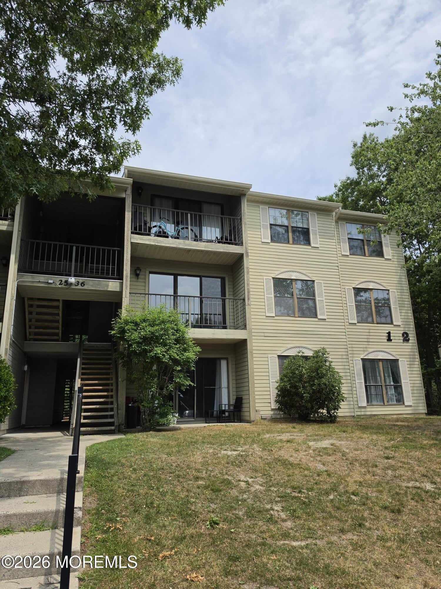 26 Colonial Court – photo 1