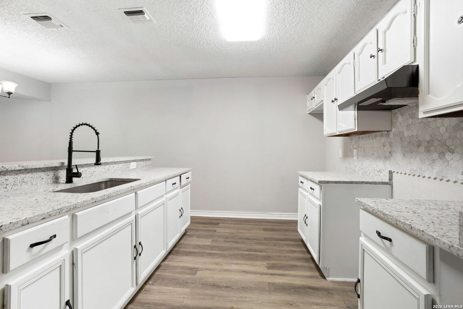 6814 Oldham – photo 4