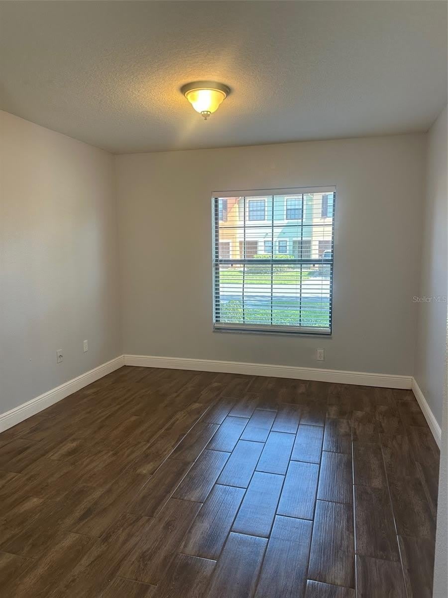 2516 Edgewater Falls Drive – photo 4