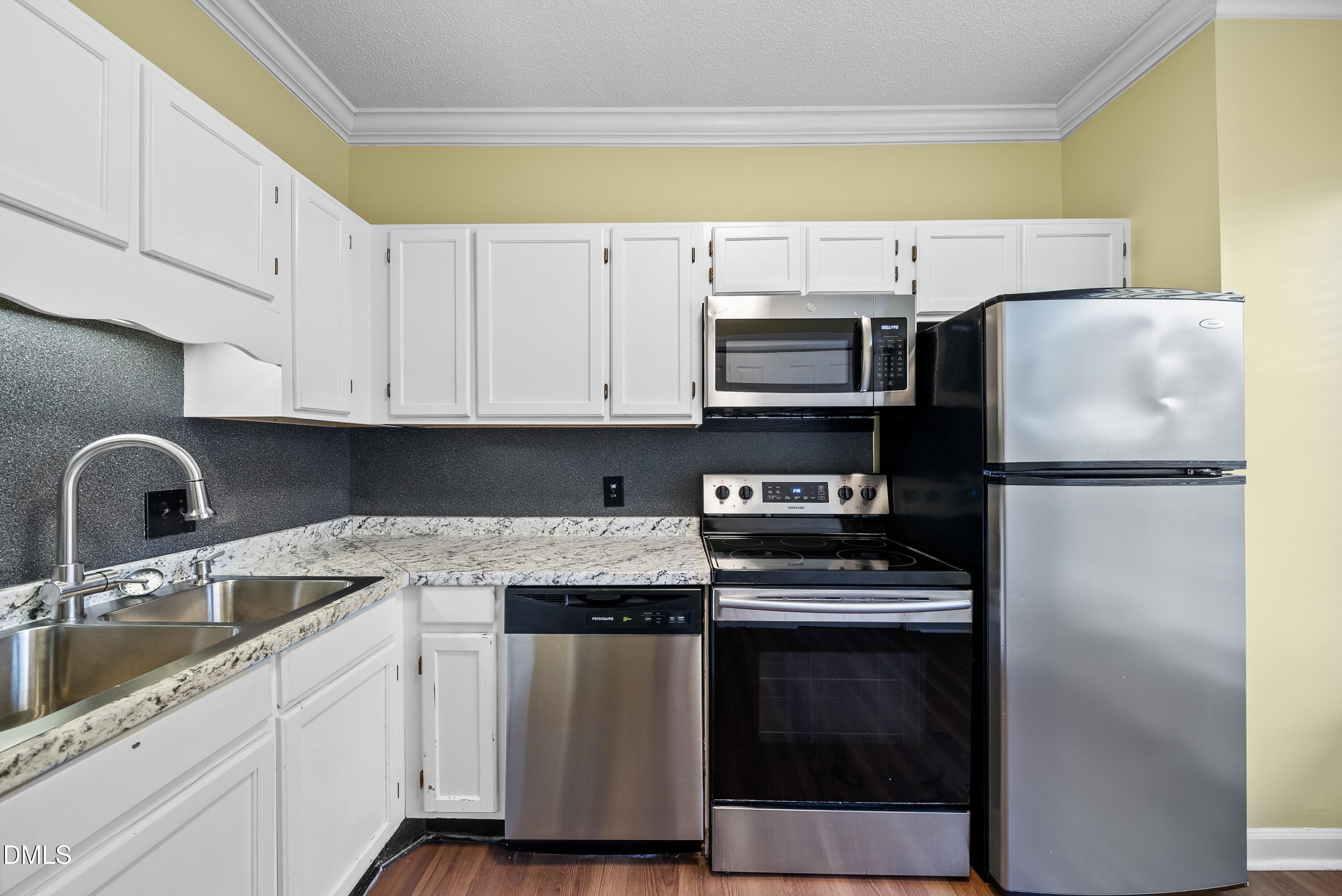 6115 Highcastle Court – photo 3