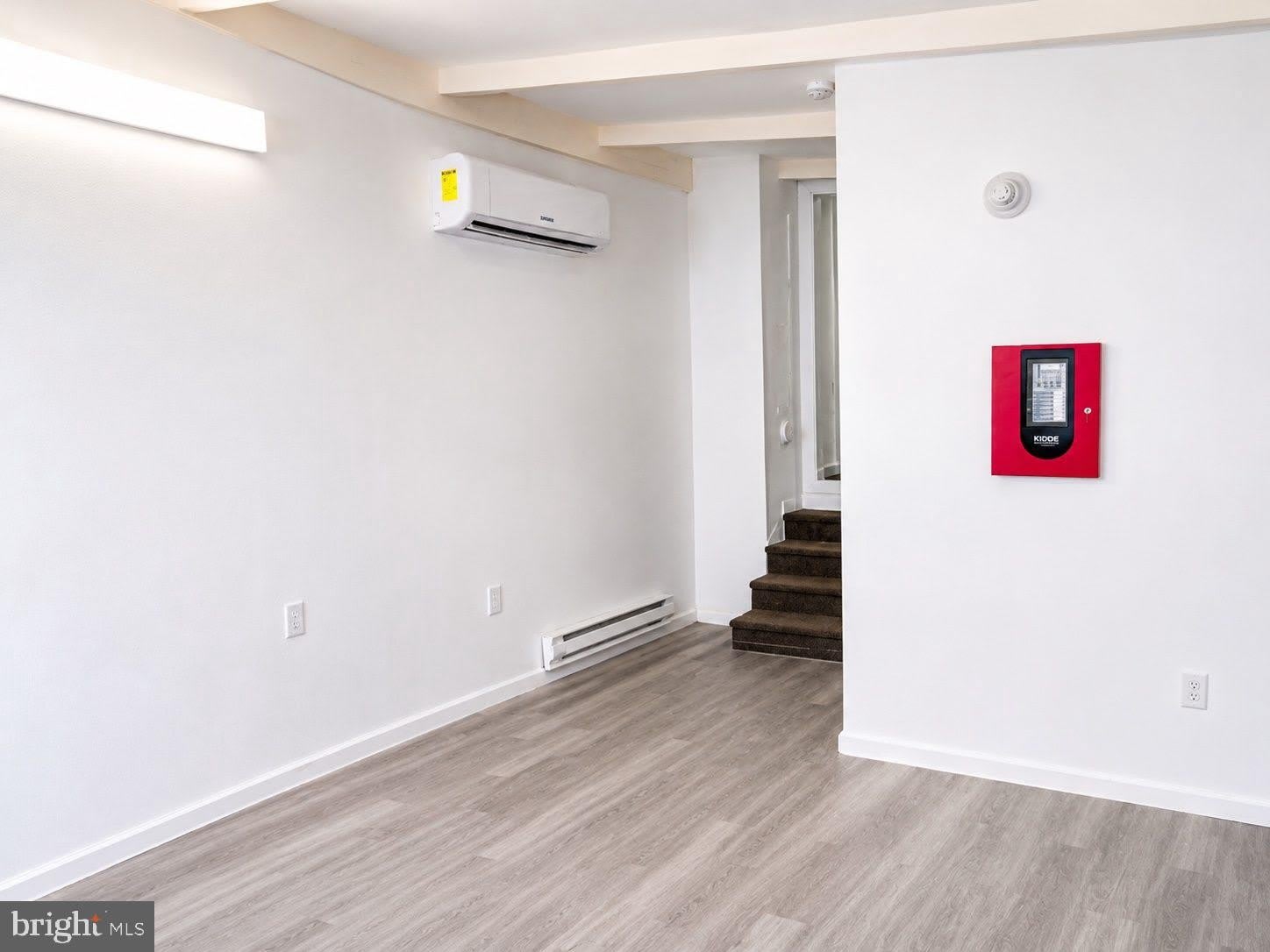 5018 W THOMPSON Street – photo 4