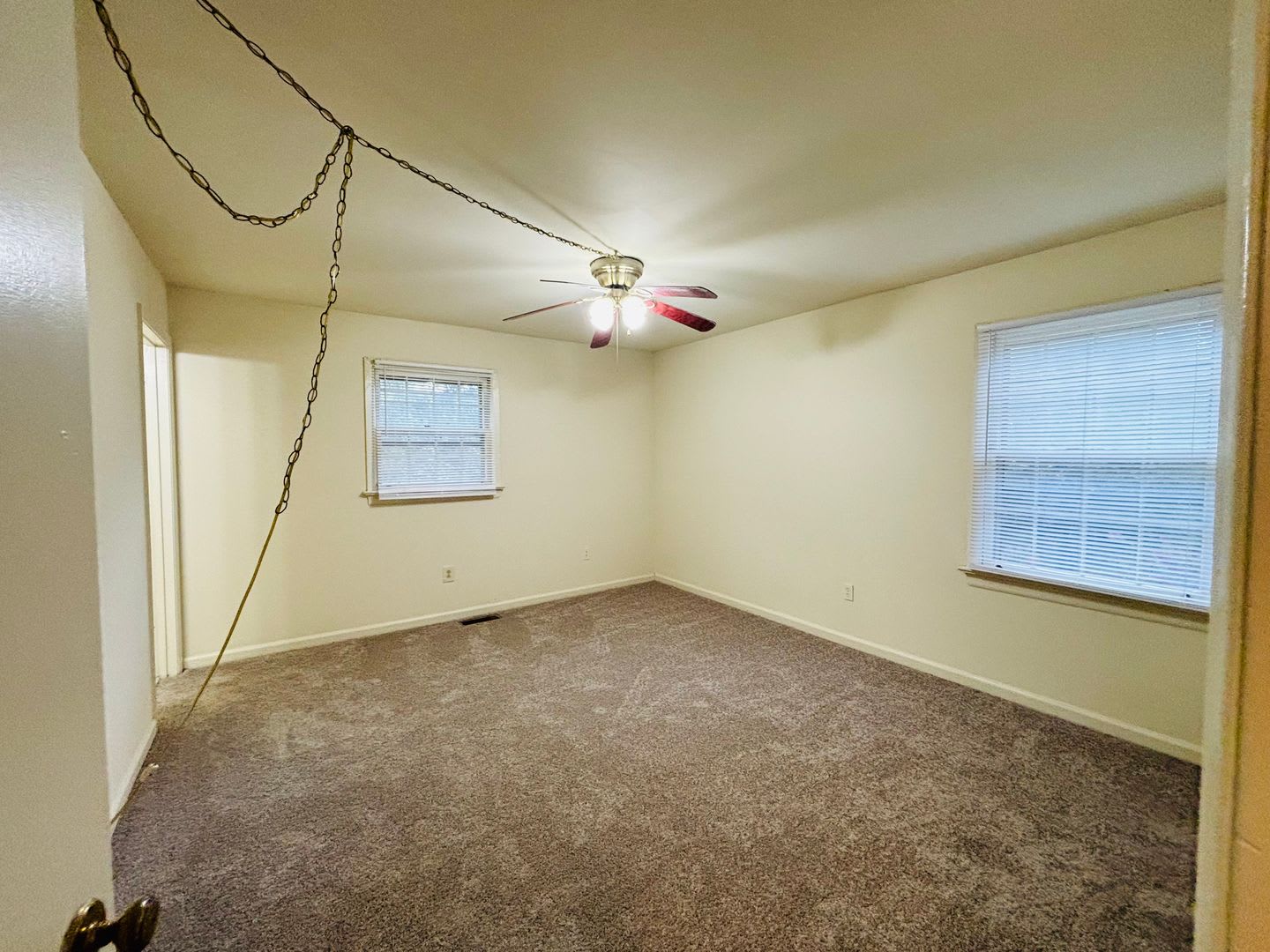 3 Bedroom 2.5 Bath Townhouse – photo 3