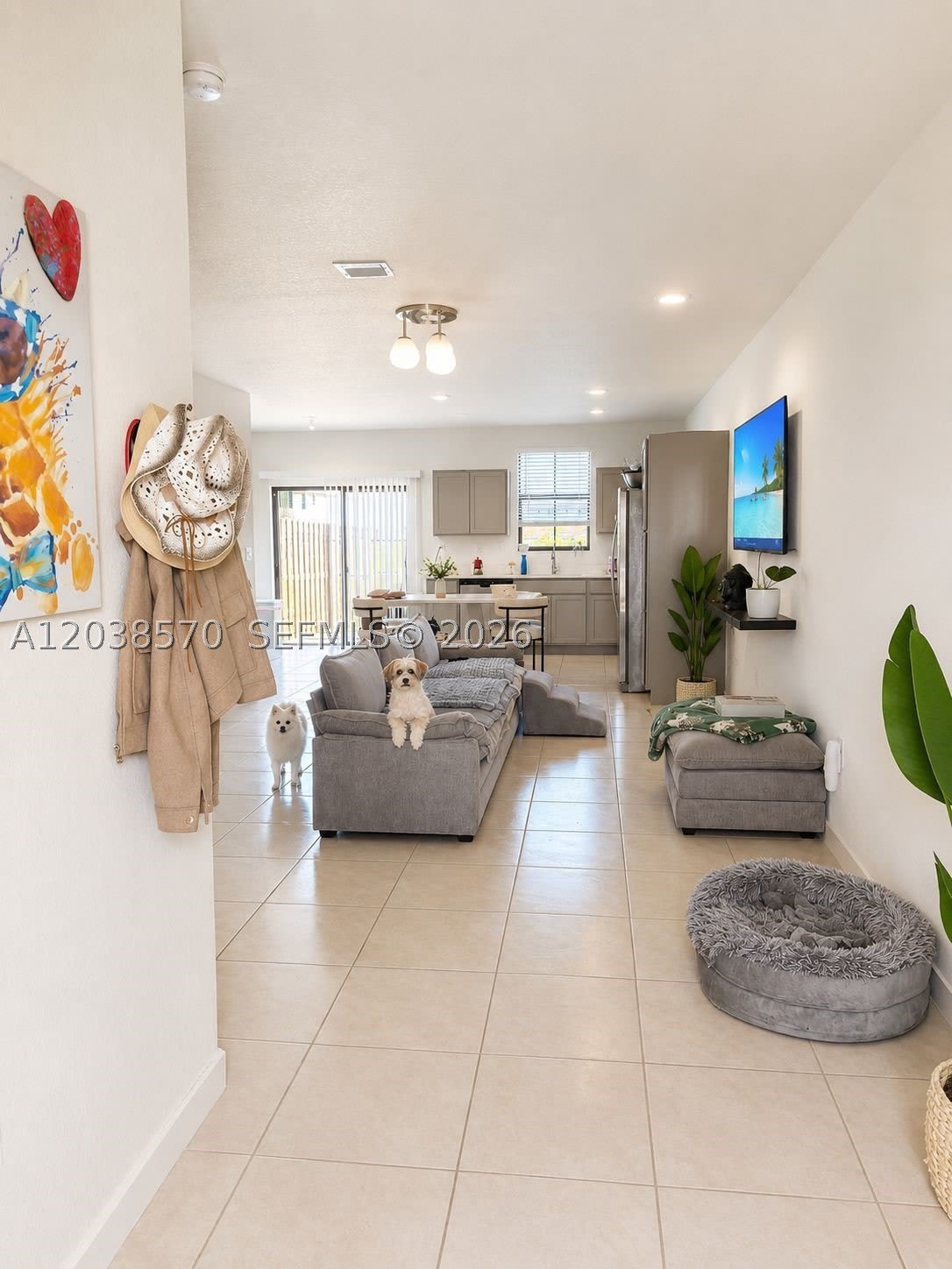 437 Ne 13Th St – photo 2