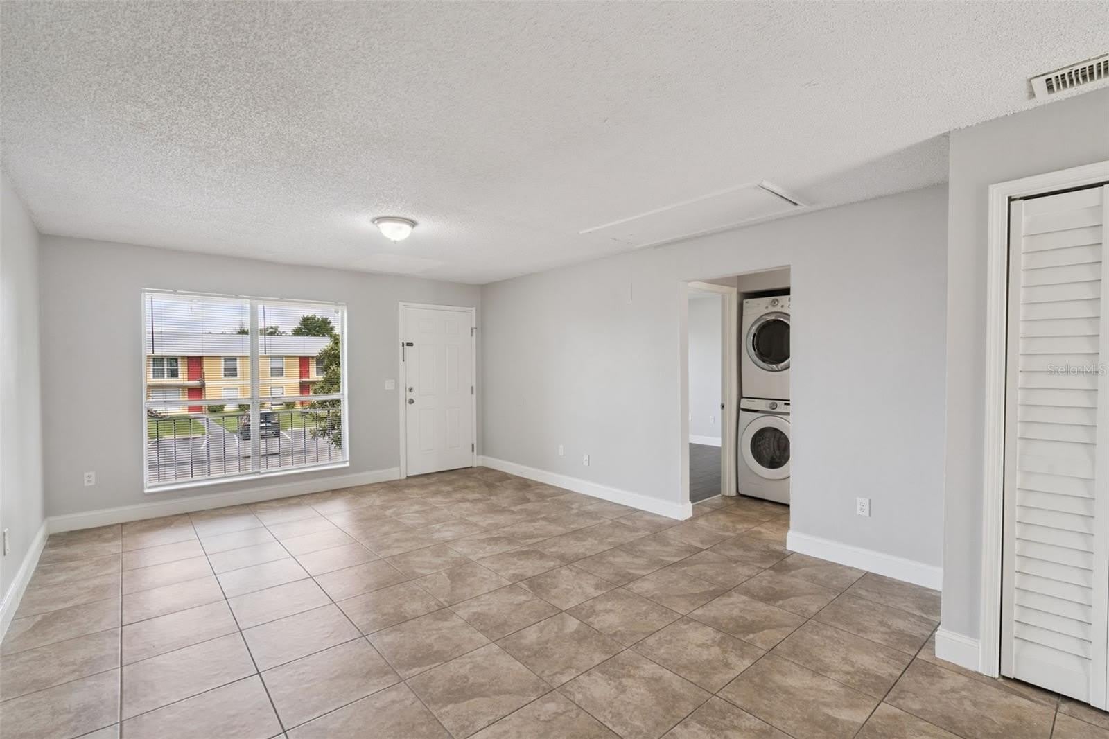 1847 CARALEE Boulevard – photo 5