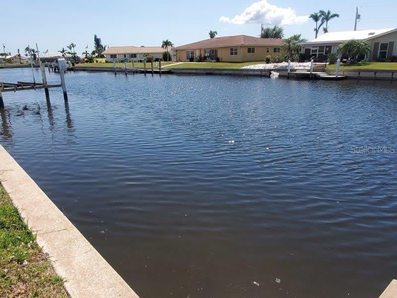 423 MATARES Drive – photo 3