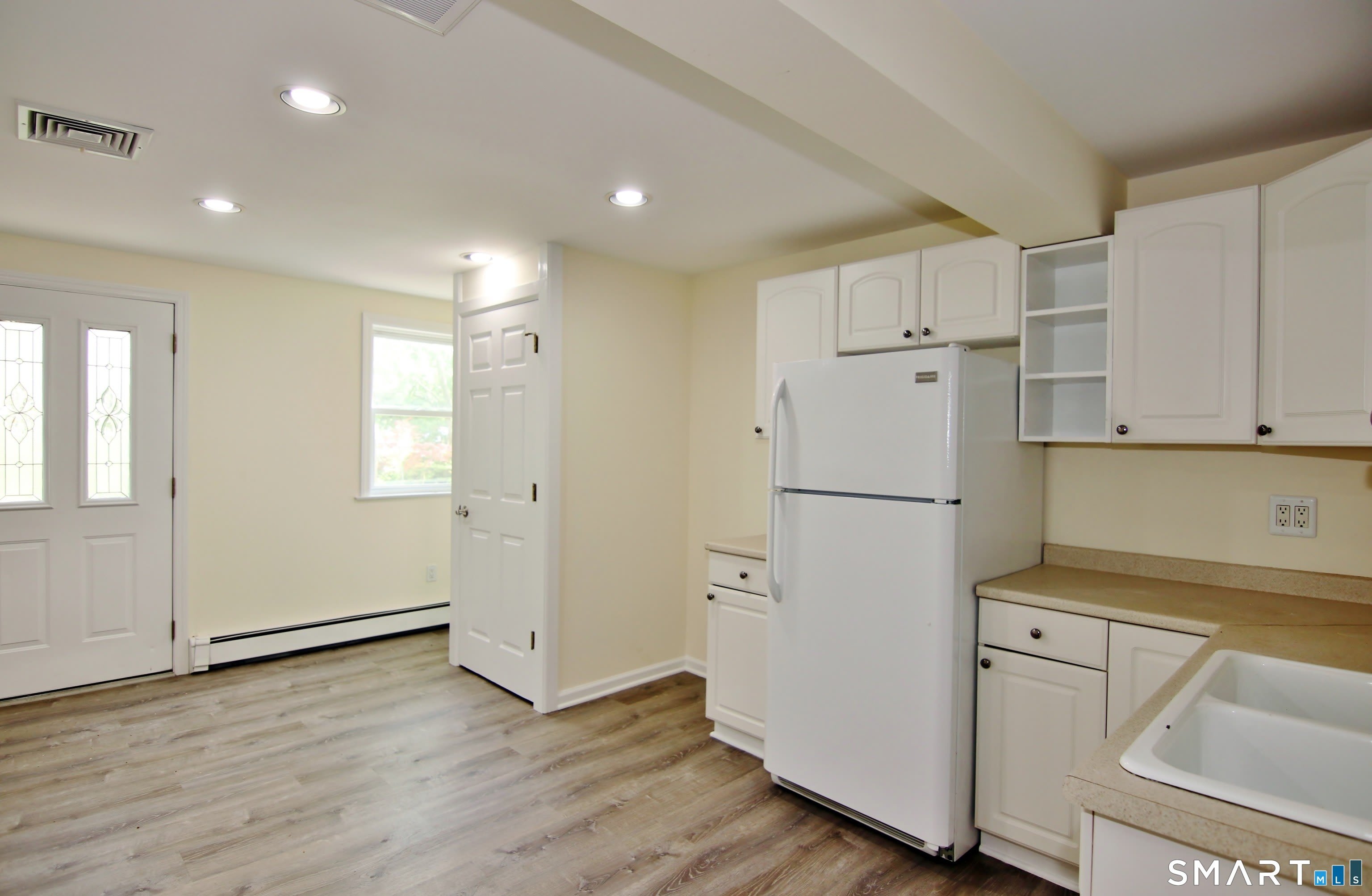 821 Long Ridge Road – photo 3