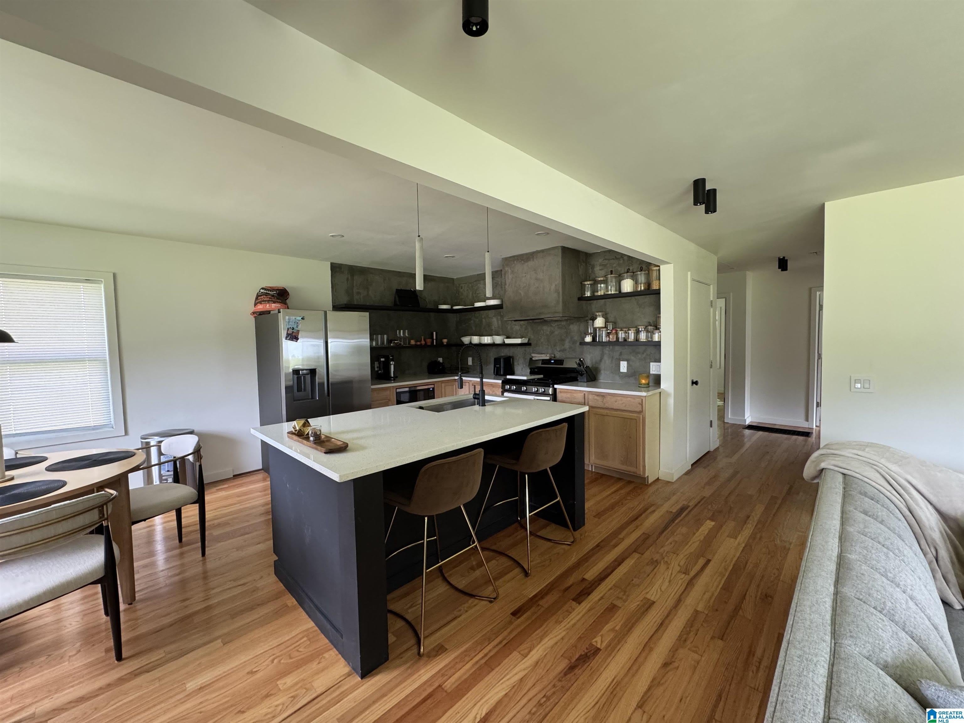 801 Central Avenue – photo 5
