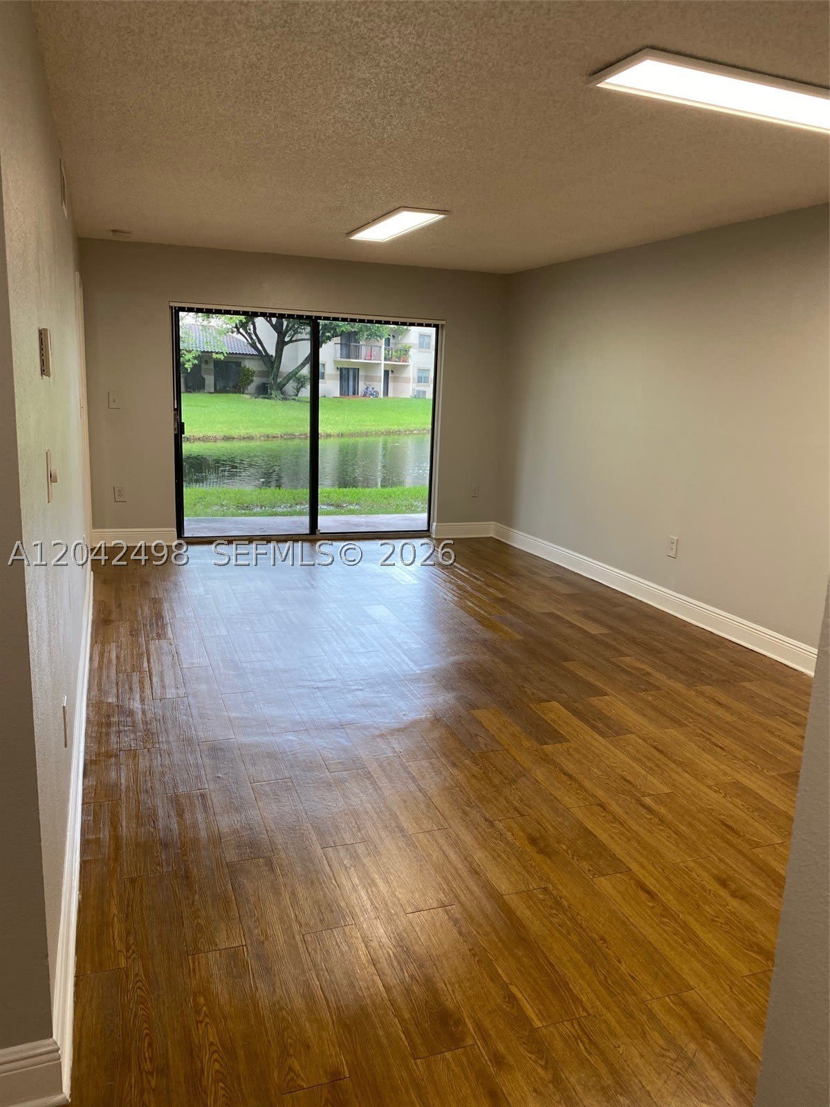 9981 Nob Hill Ct – photo 2