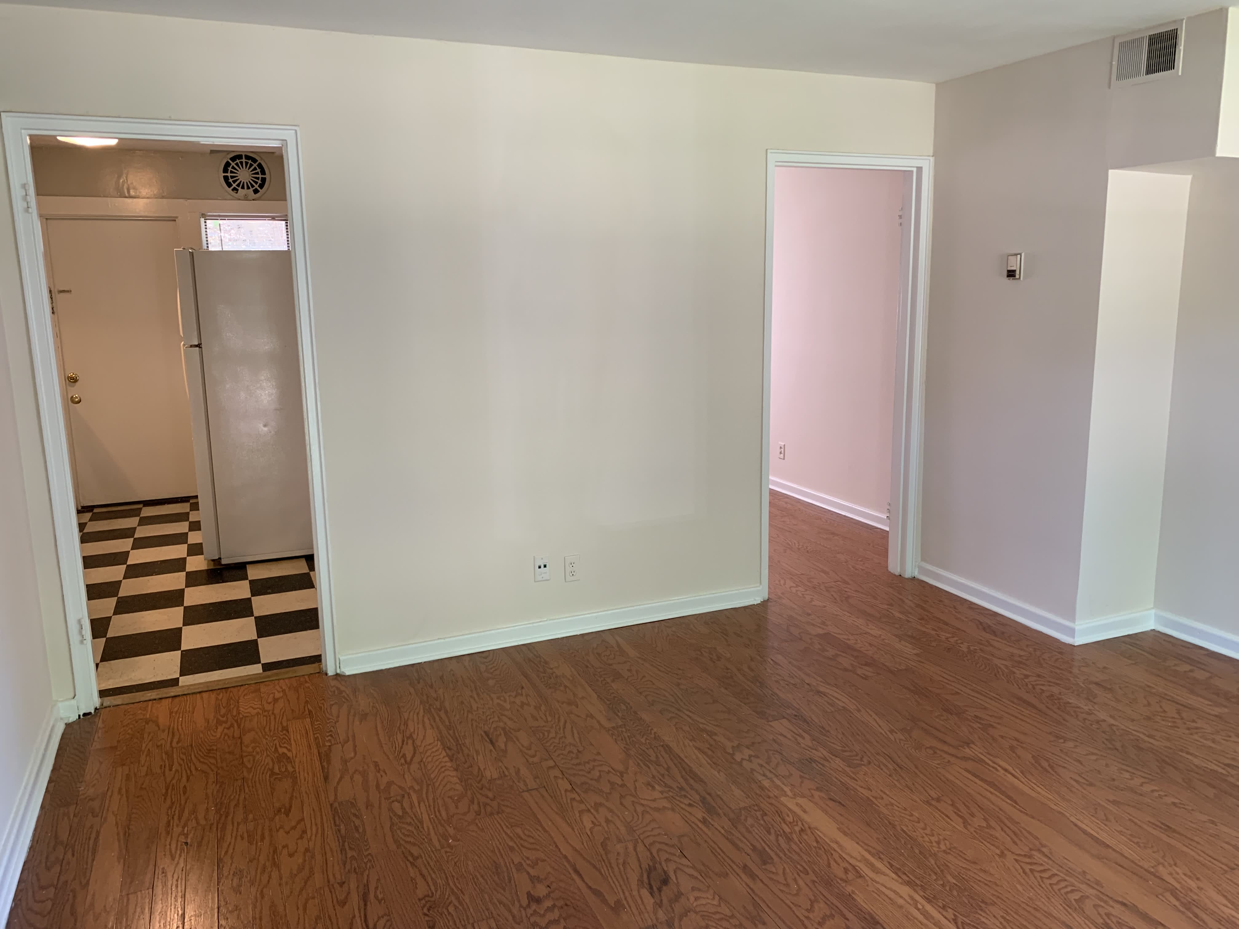 1660 Valley Ave – photo 2