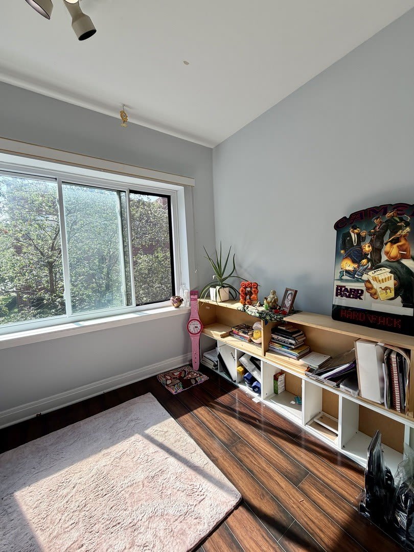 906 W Sunnyside Avenue – photo 4