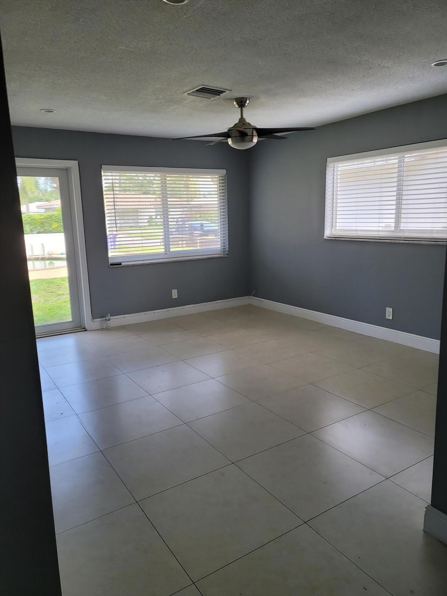 451 SE 1st Avenue – photo 5