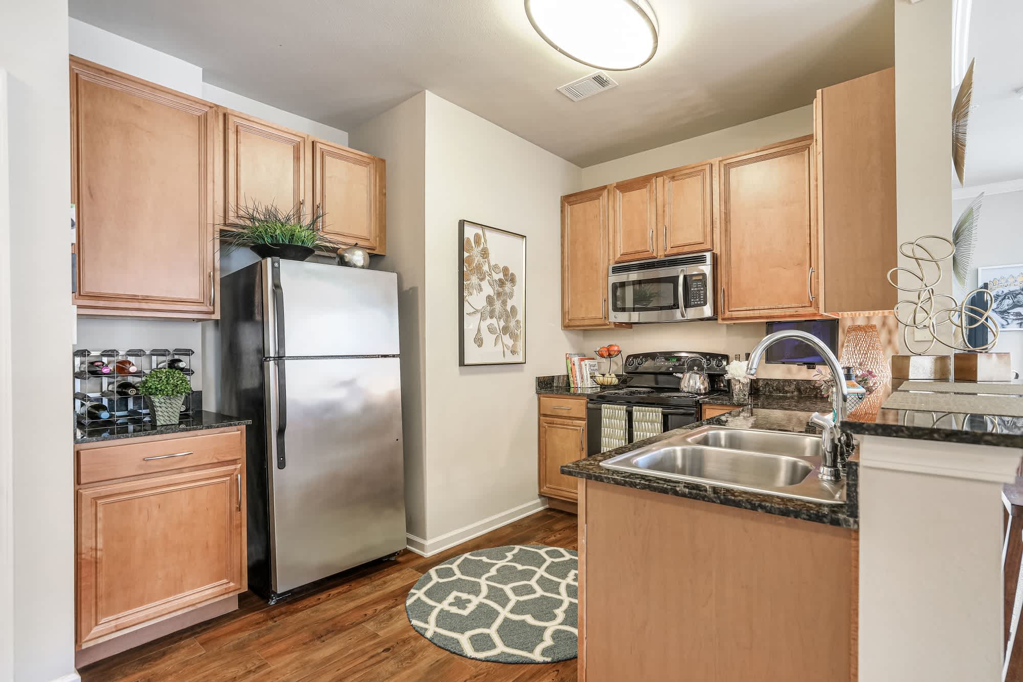 Brewster Commons at River Chase – photo 5