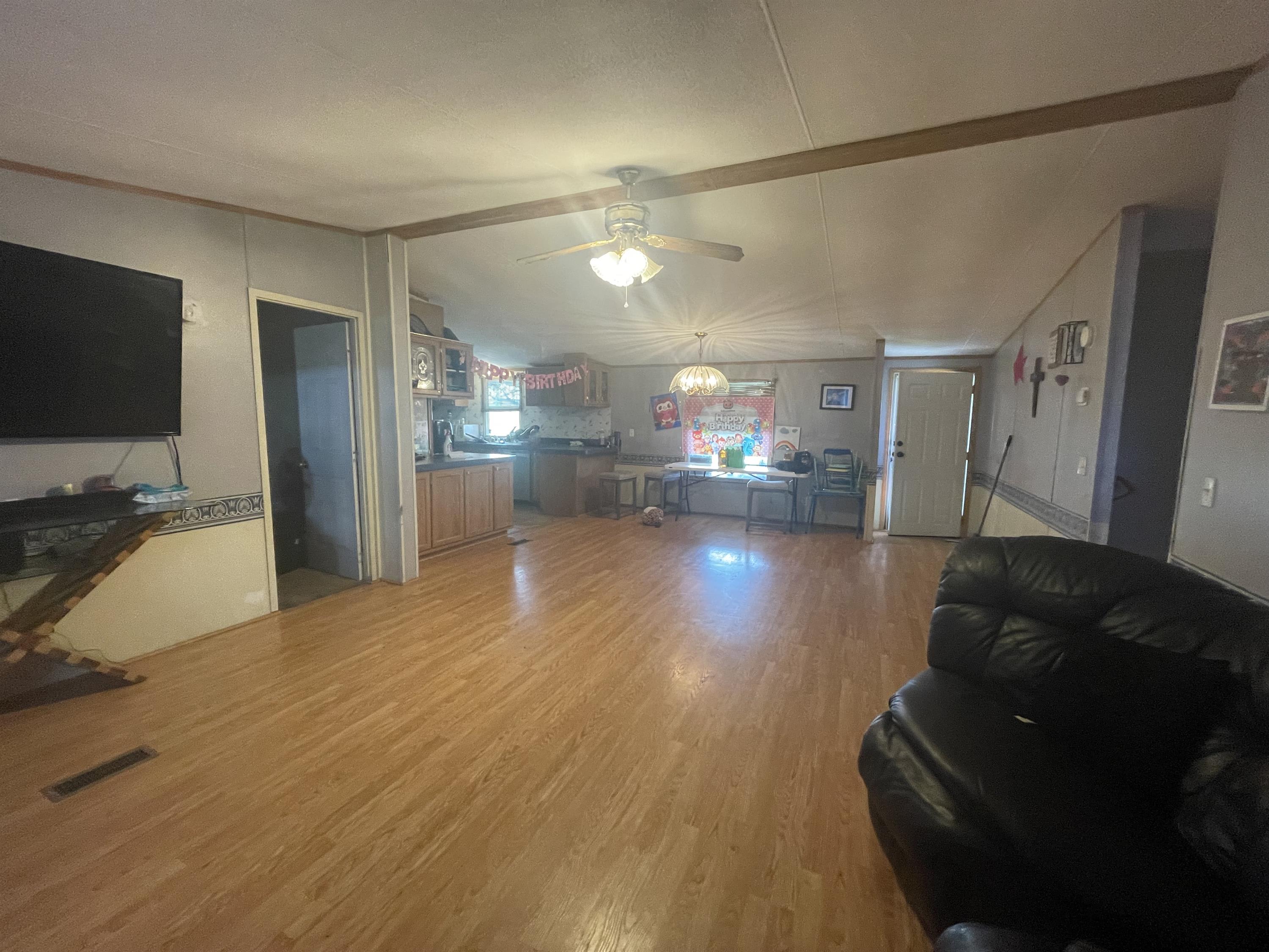 122 Roots Road – photo 3