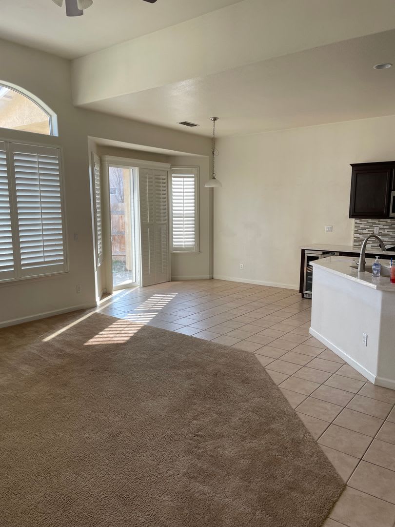 Beautiful 4 Bedroom And 2 Bath Home With Bonus Office Area – photo 4