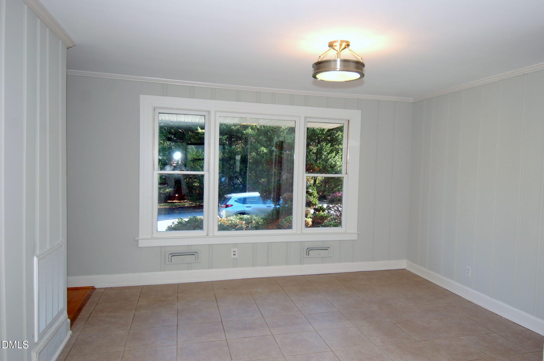 727 Graham Street – photo 5
