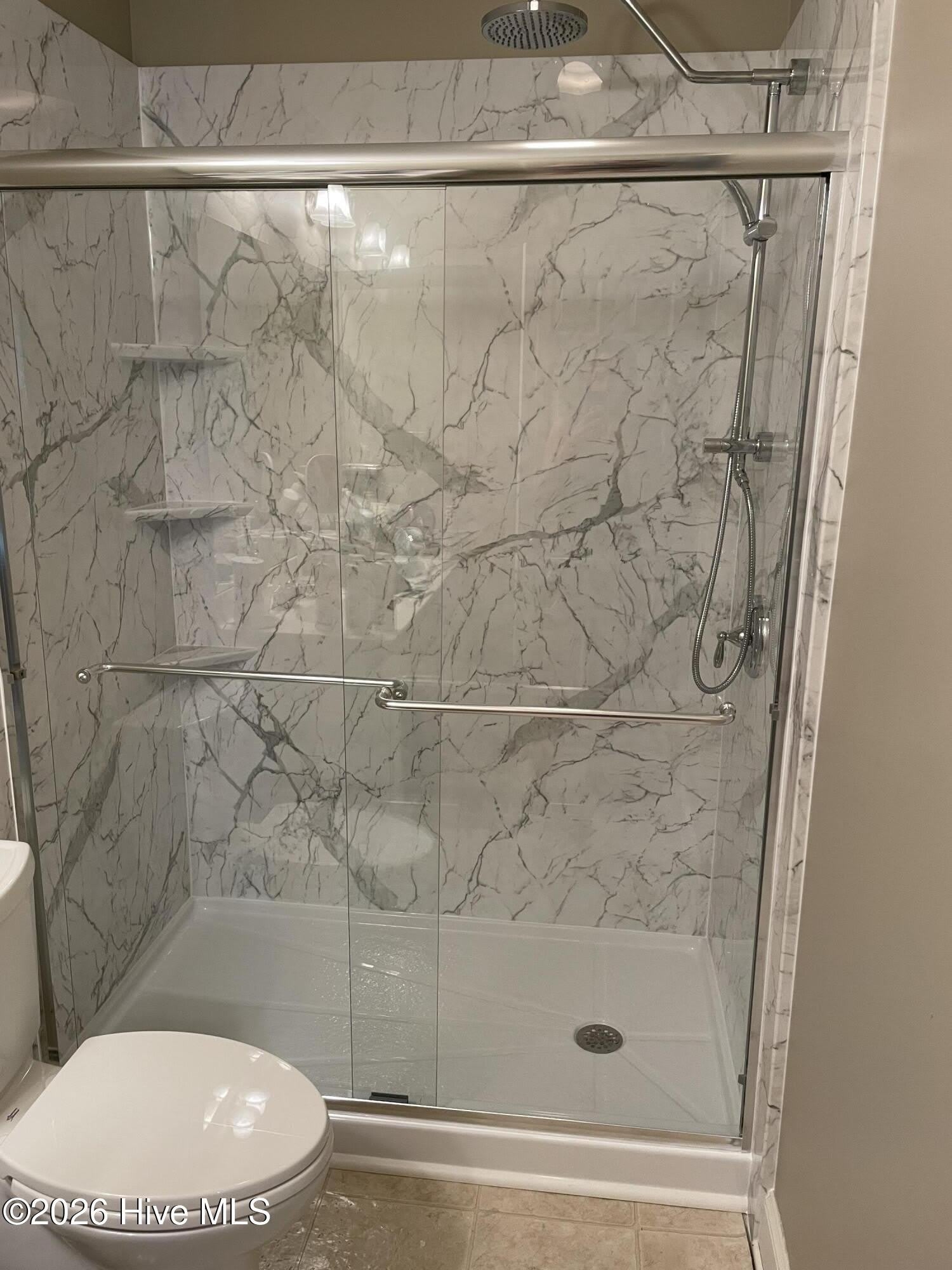 205 S Pointe Drive – photo 5