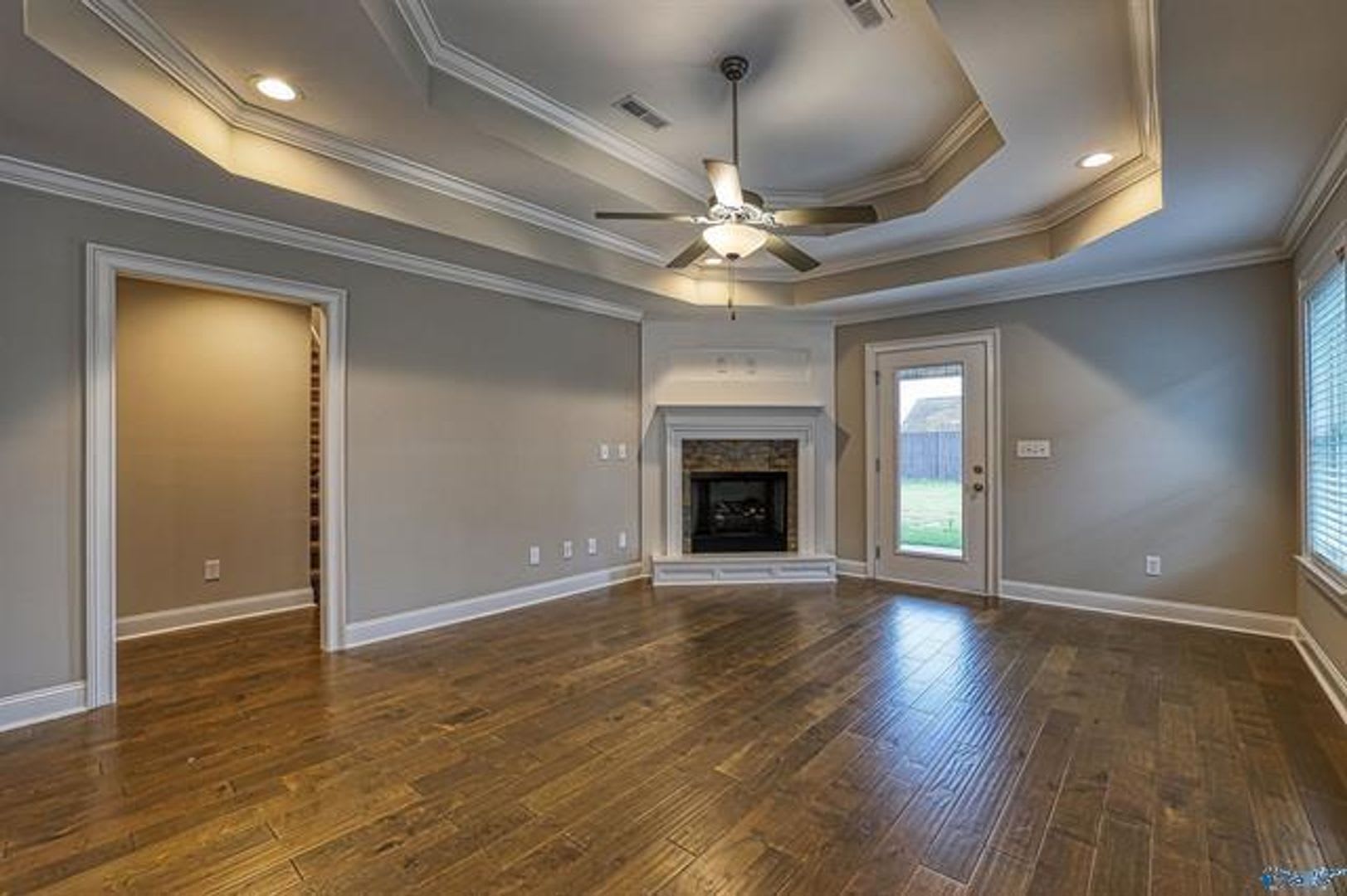 Coming Soon!! Get ready to fall in love with 15607 Ironcrest Drive! – photo 4