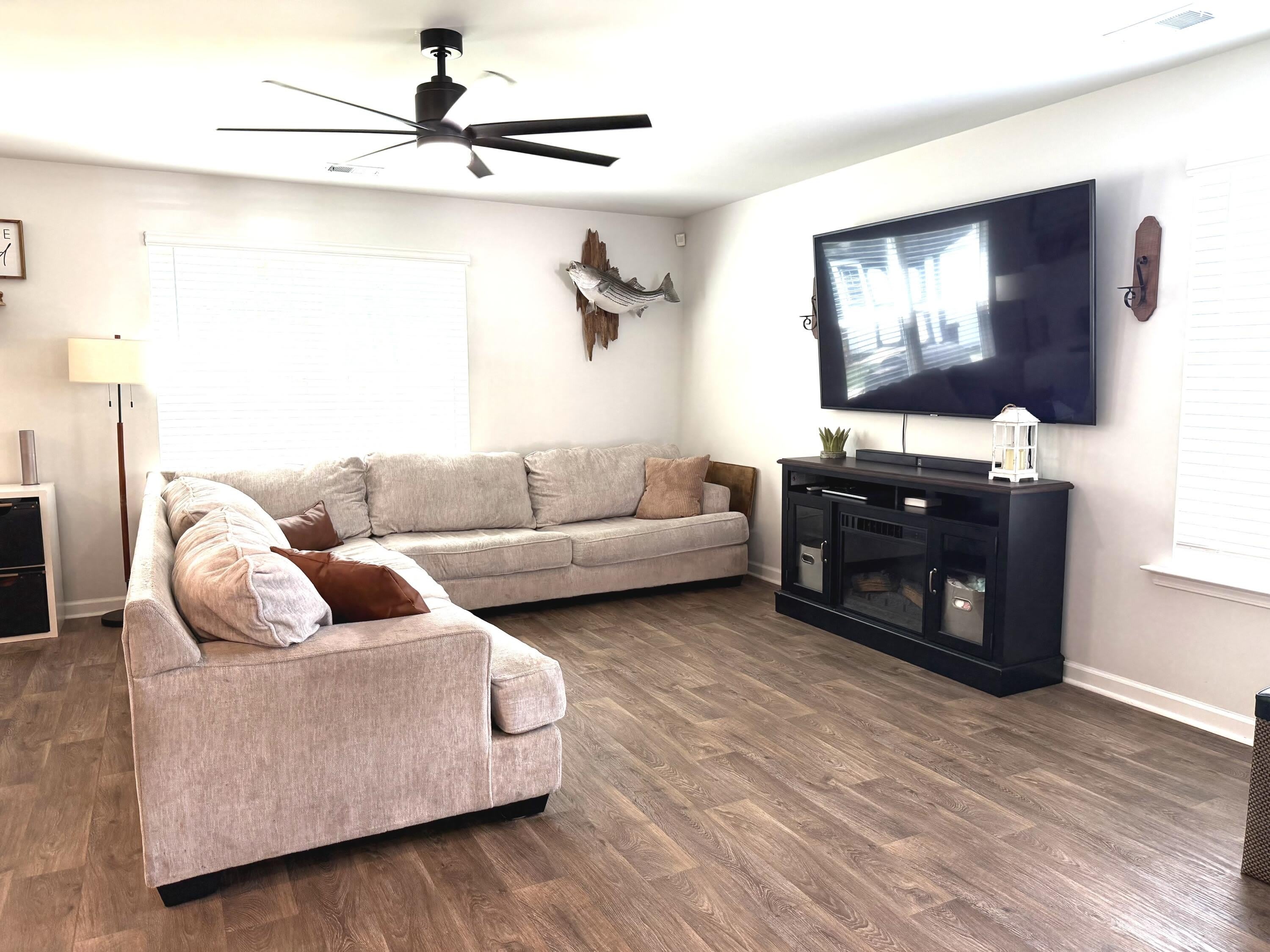 381 Spruce Ivy Street – photo 5