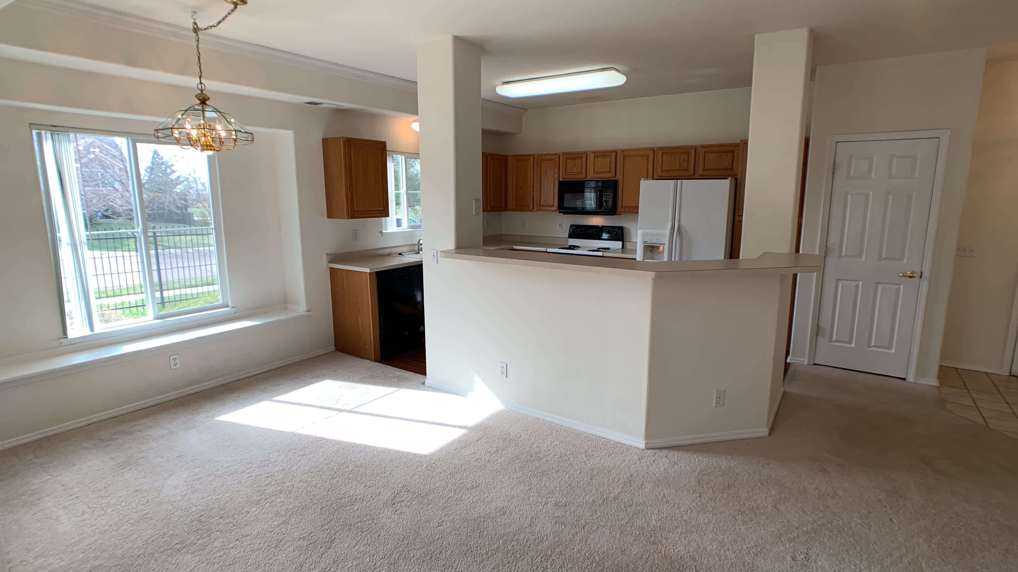 3790 Strawberry Field Grv Apt D – photo 5