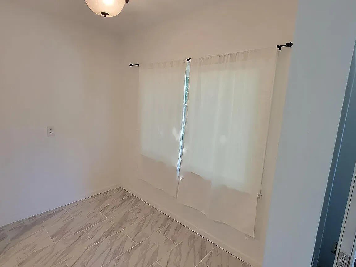 26548 Eton Avenue – photo 3