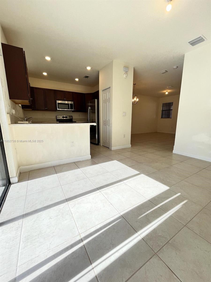 159 Southeast 33rd Terrace – photo 3