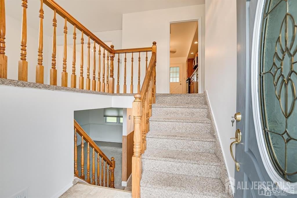 559 Wood Avenue – photo 3