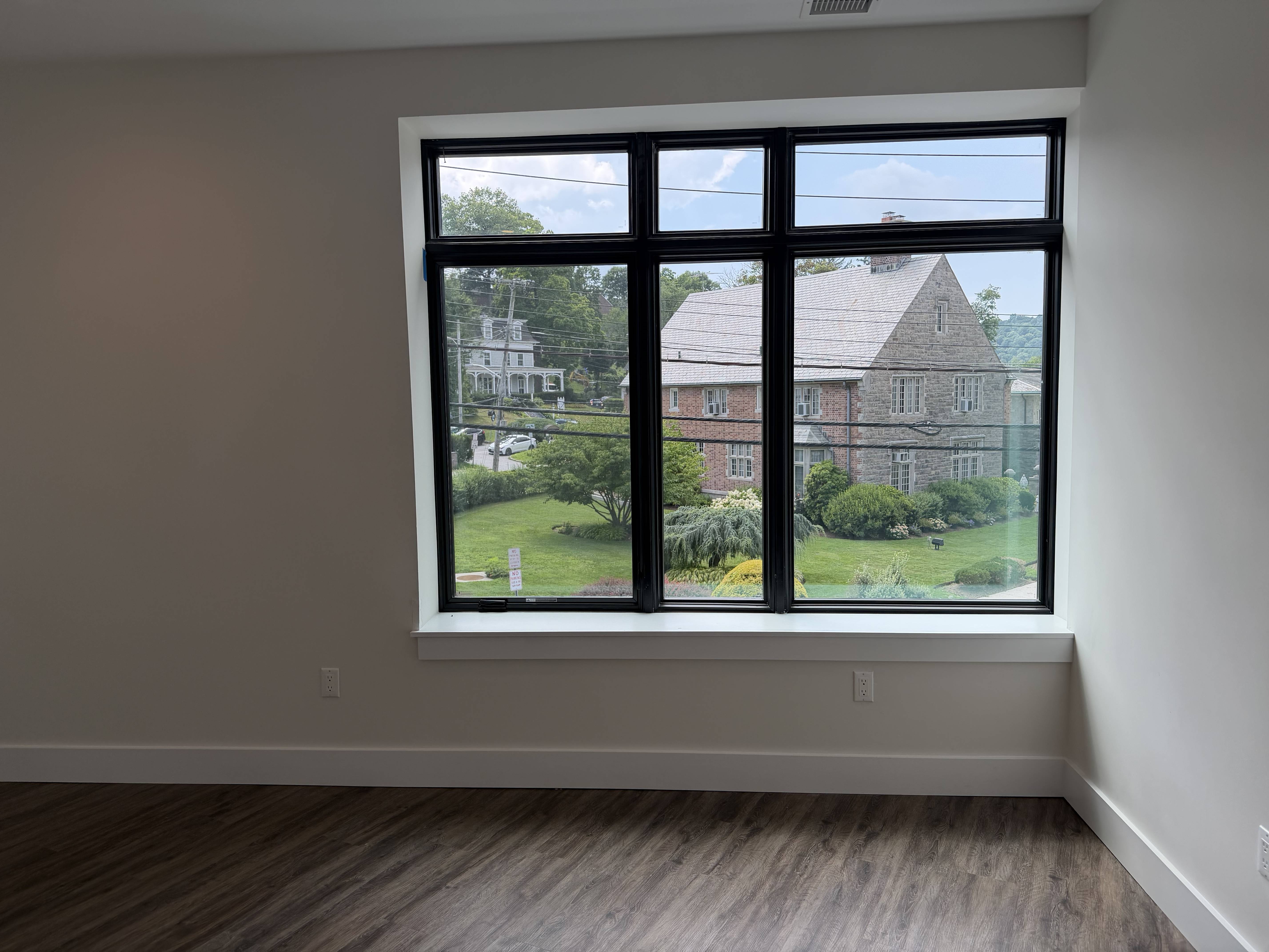 175 E Main St – photo 5