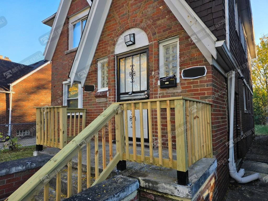 14602 Winthrop 2 – photo 2