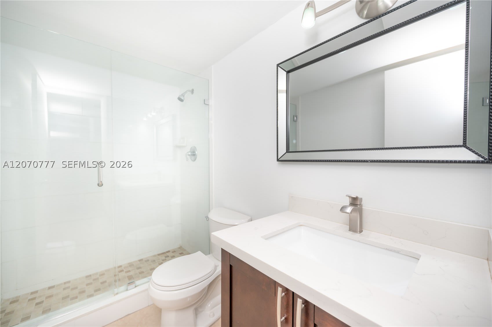 500 NE 26th St – photo 5