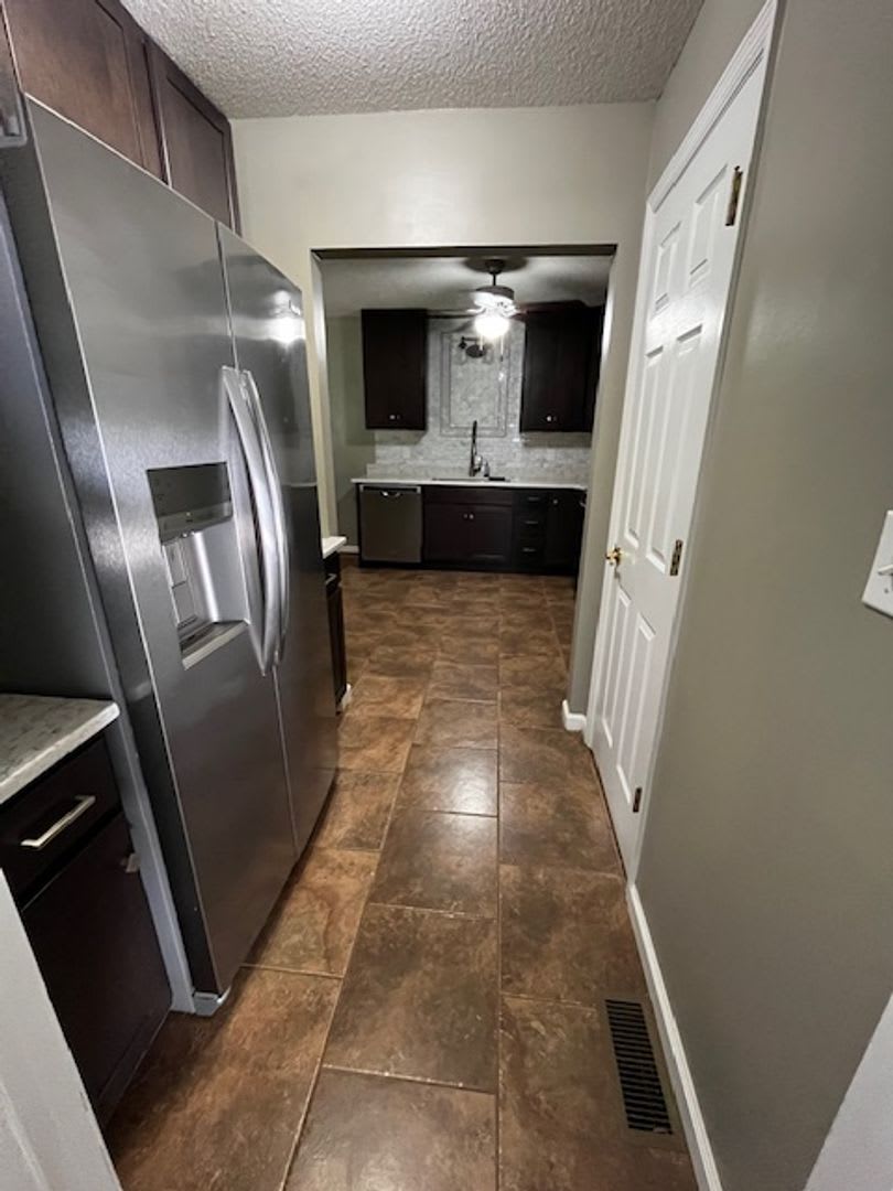 3 Bedroom 2 Bath house with attached garage, sun room, large back deck – photo 4